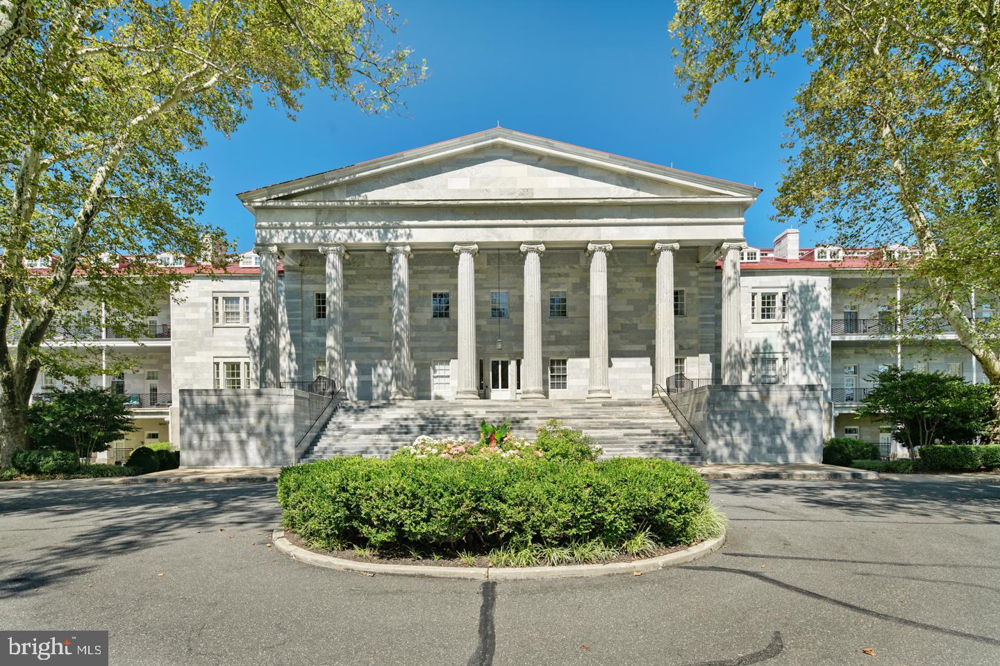 NAVAL SQUARE - Residential