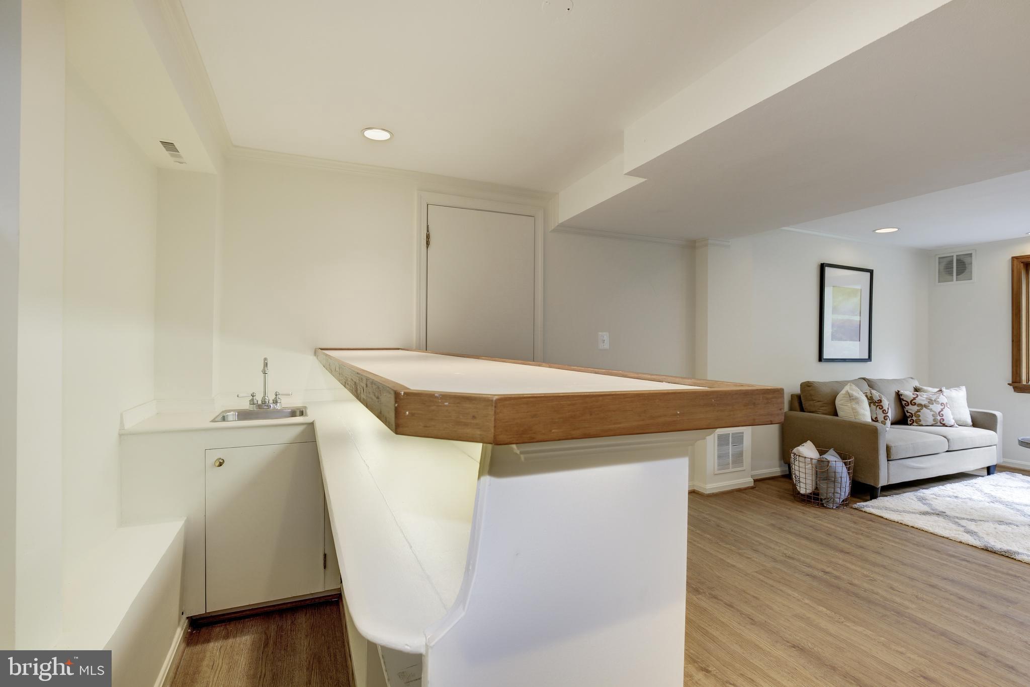 WESTMORELAND HILLS - Residential