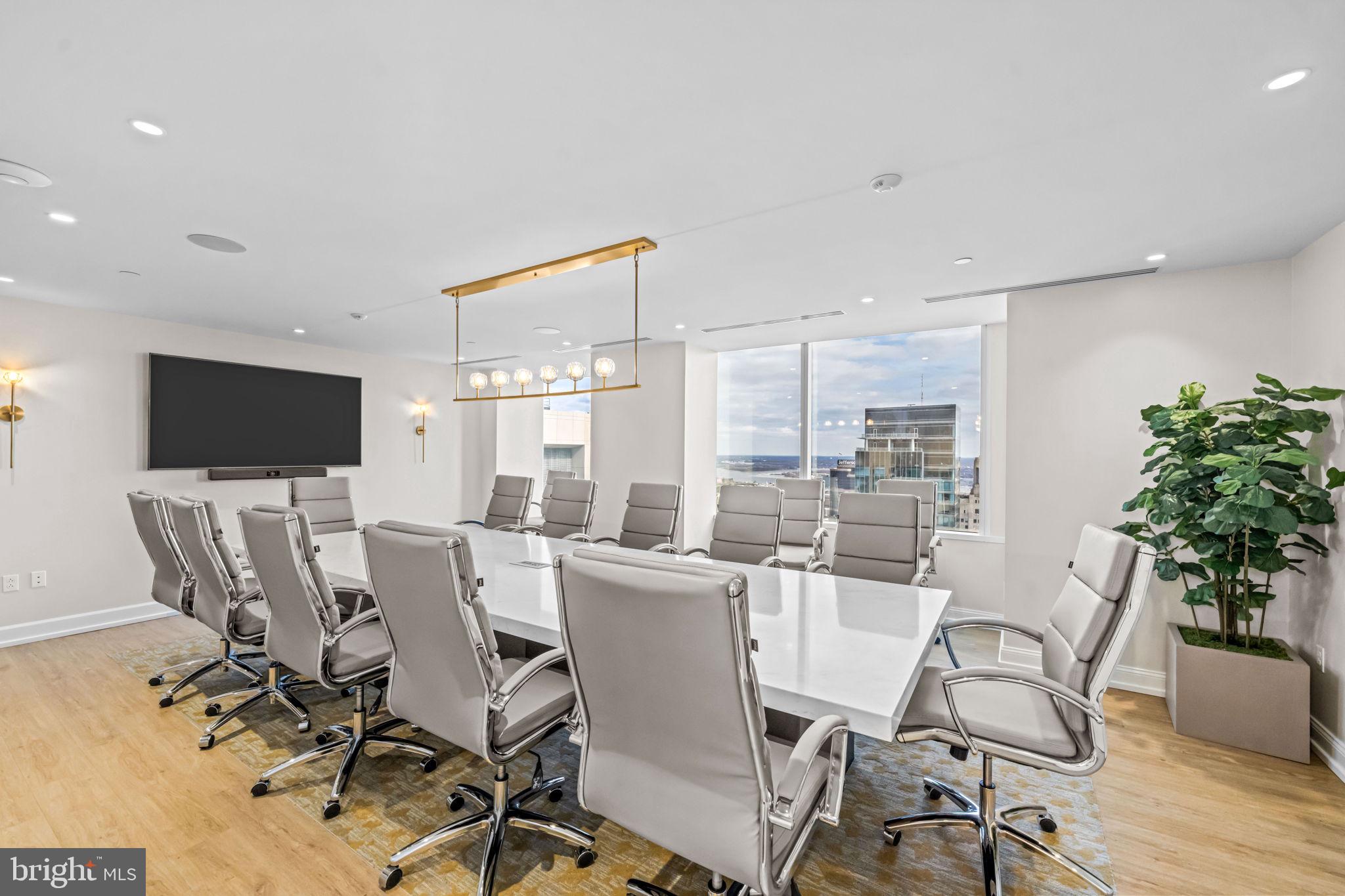 CENTER CITY - Residential
