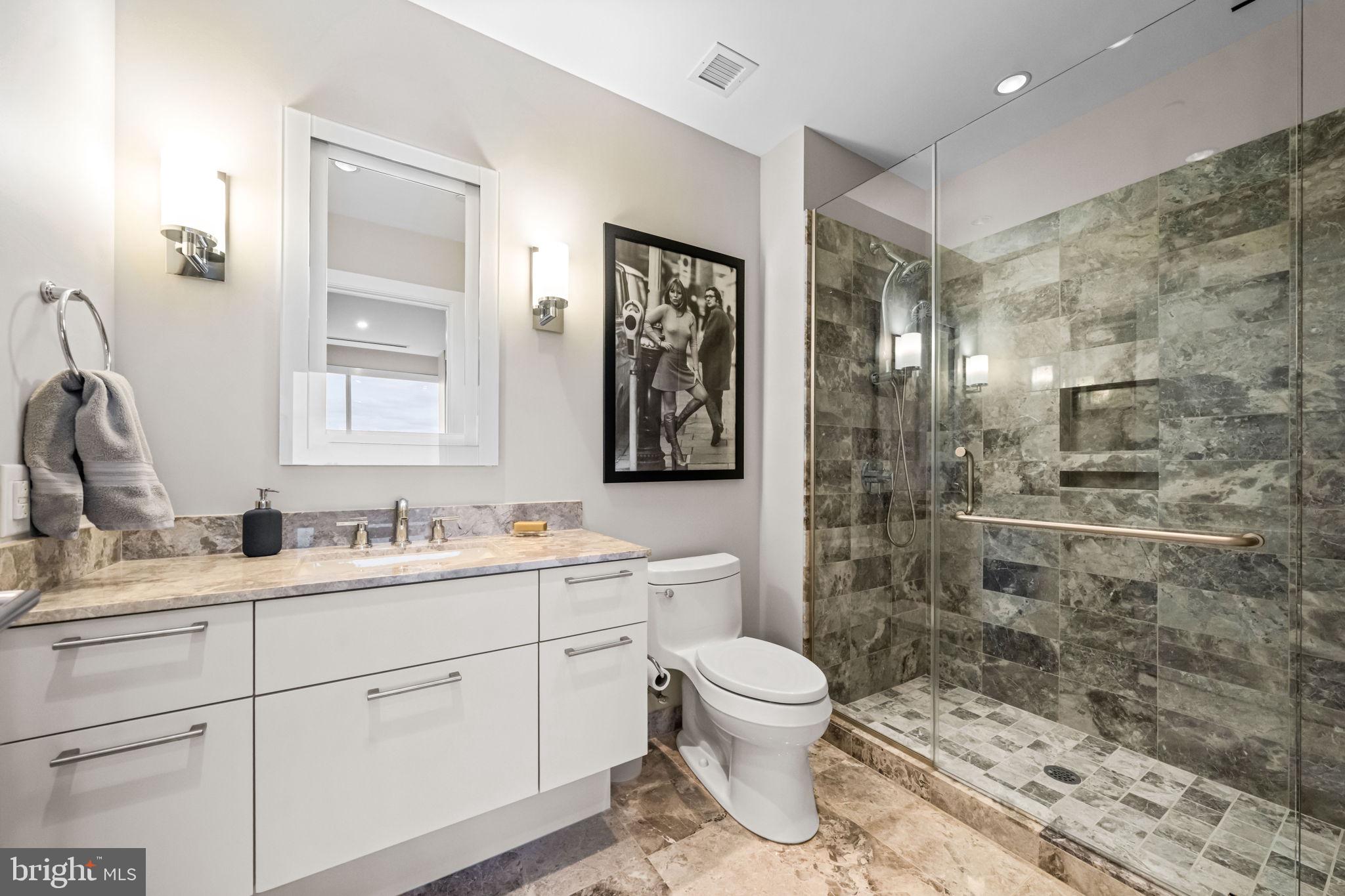 CENTER CITY - Residential