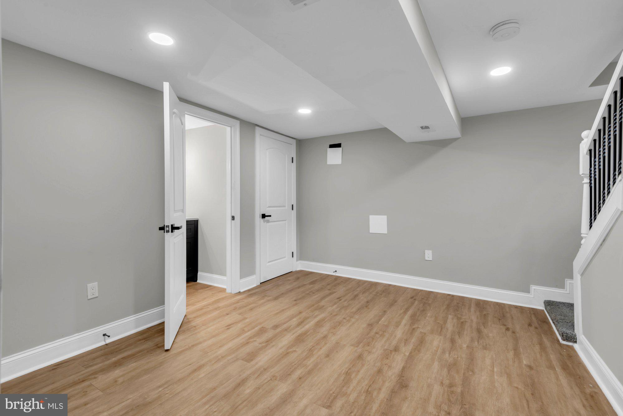 HOWARD PARK - Residential