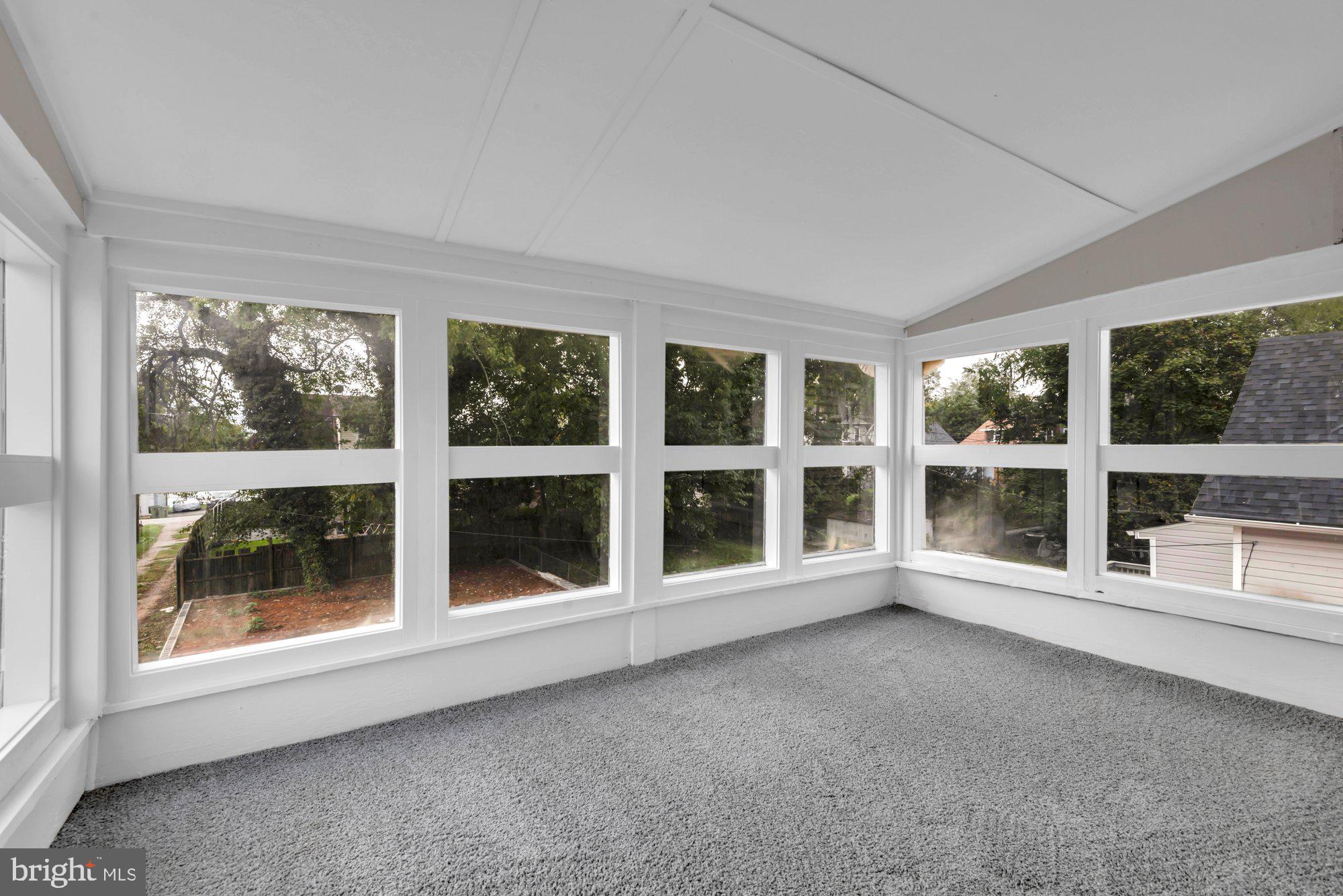 HOWARD PARK - Residential