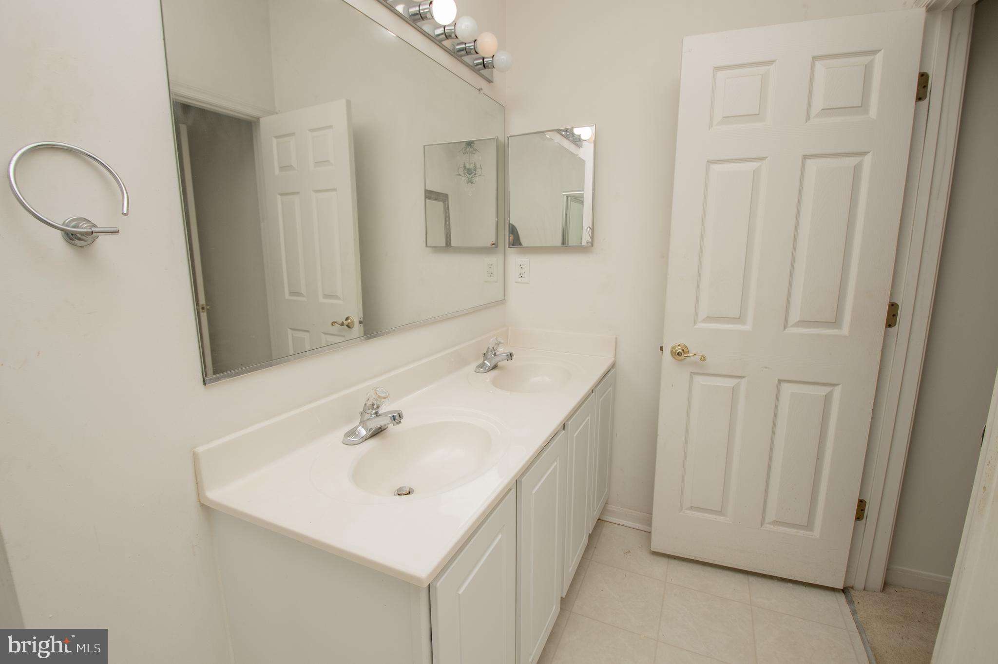 WOOD CREEK GOLF COMM - Residential