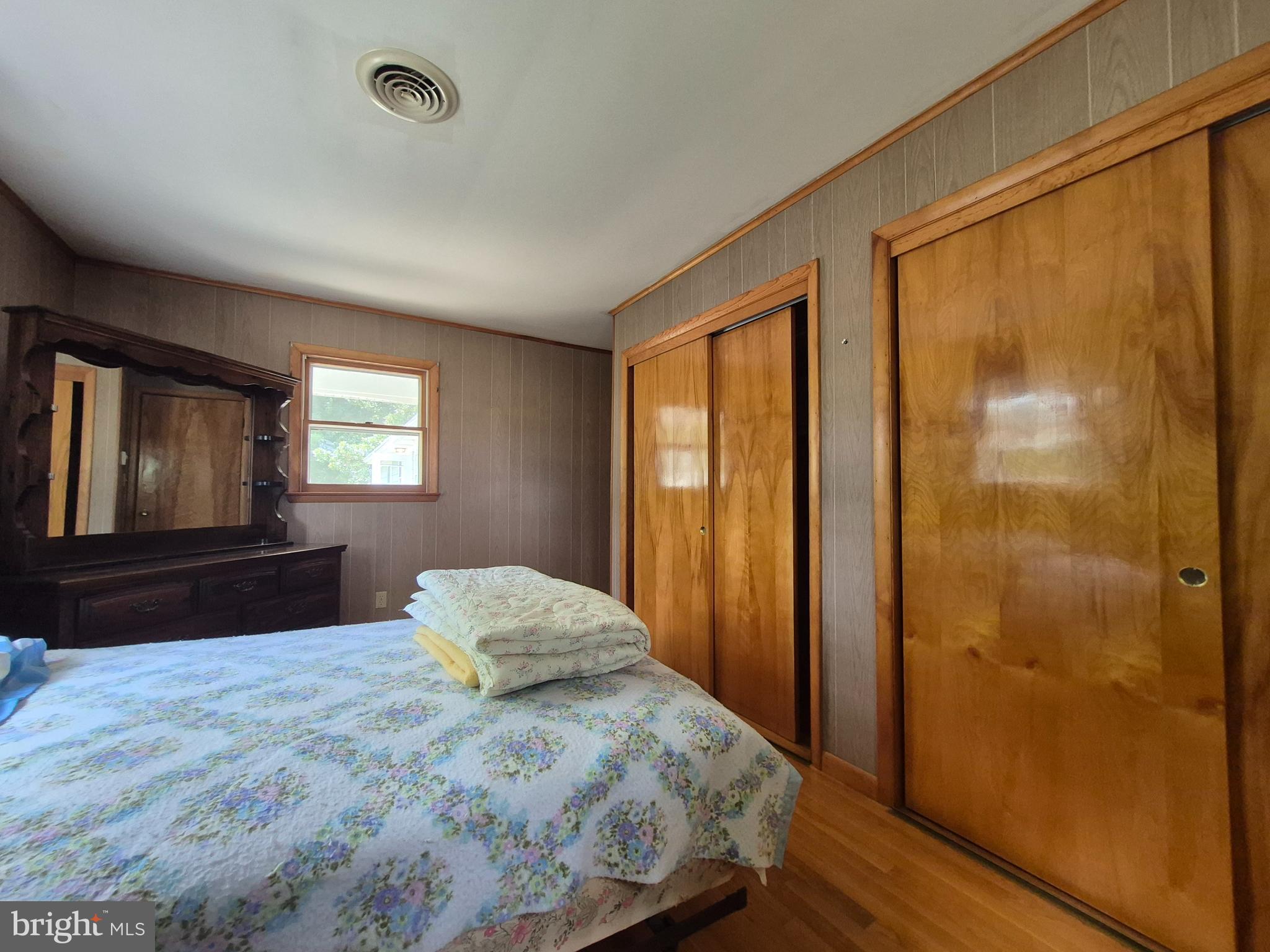 CEDAR CREEK - Residential