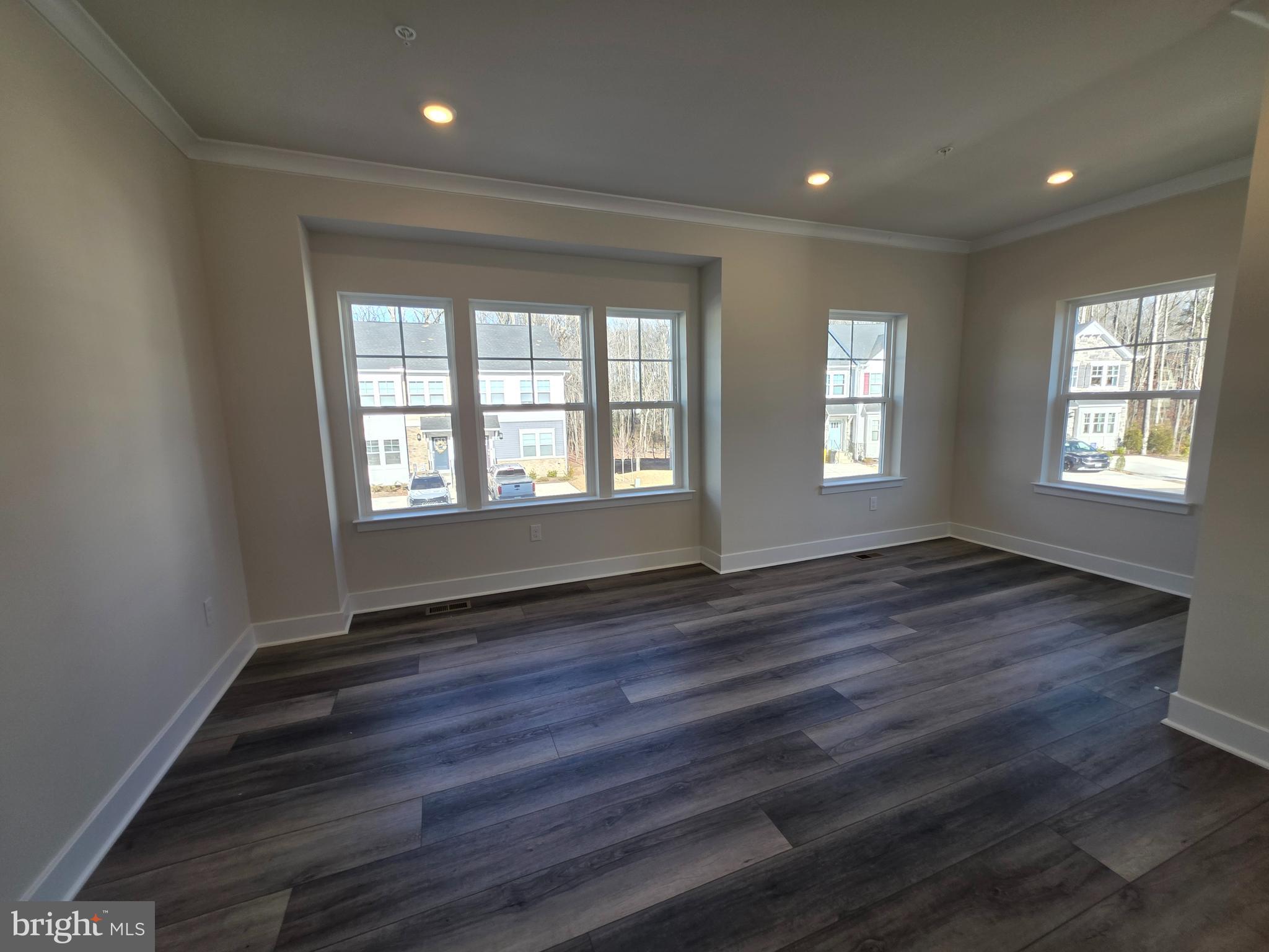 TANYARD SHORES - Residential