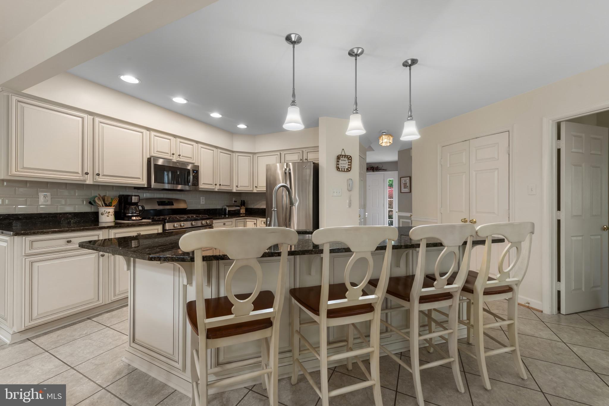 EDGEWOOD - Residential