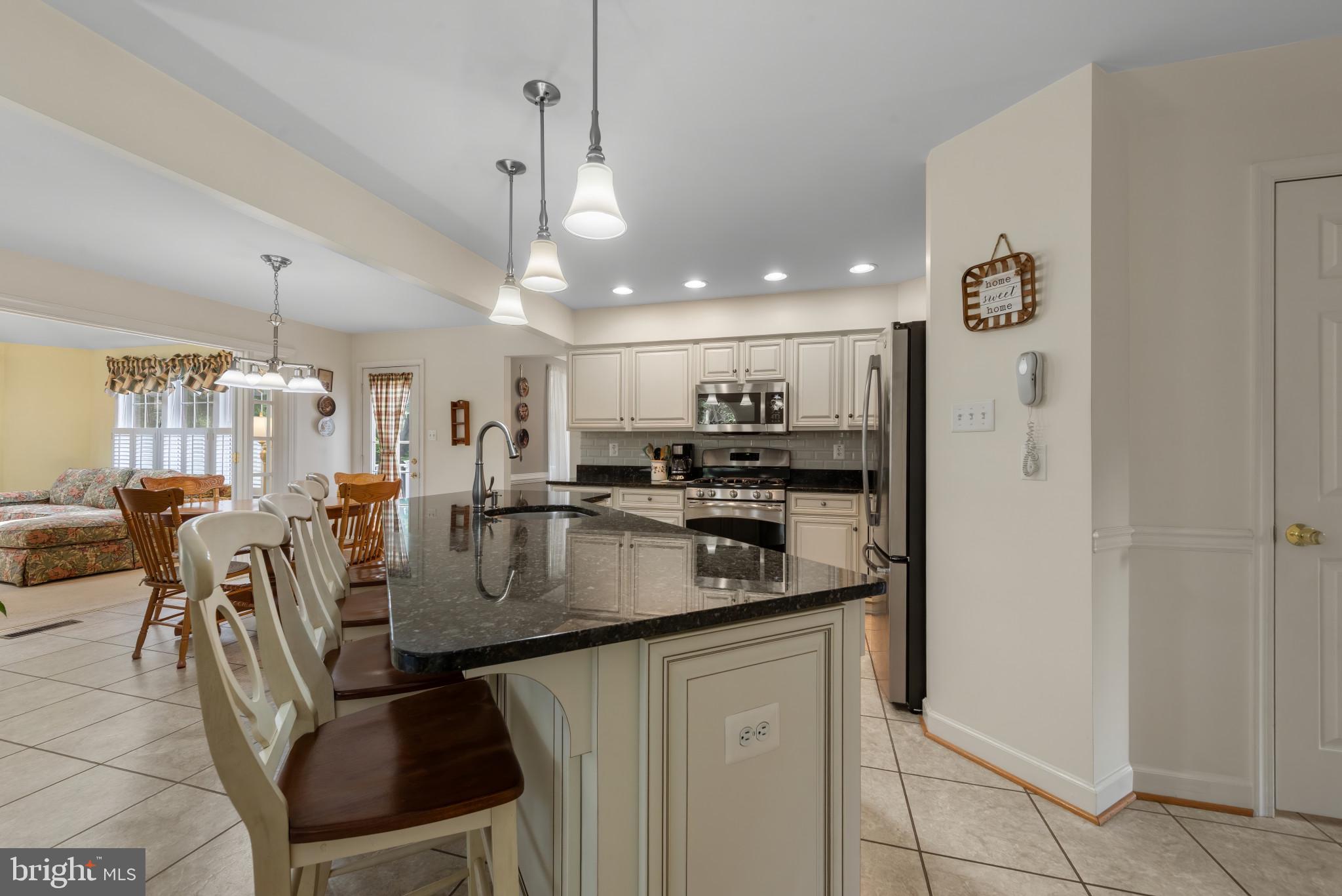EDGEWOOD - Residential