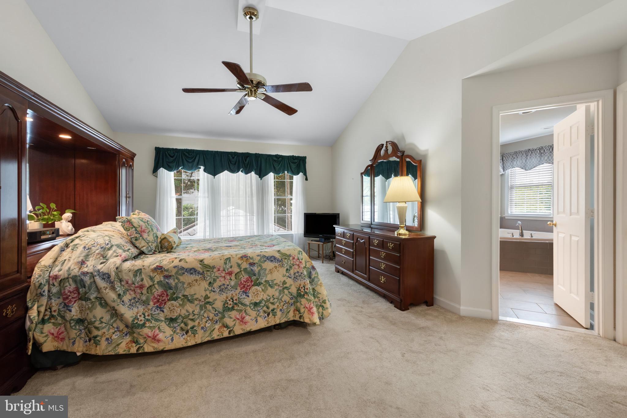 EDGEWOOD - Residential