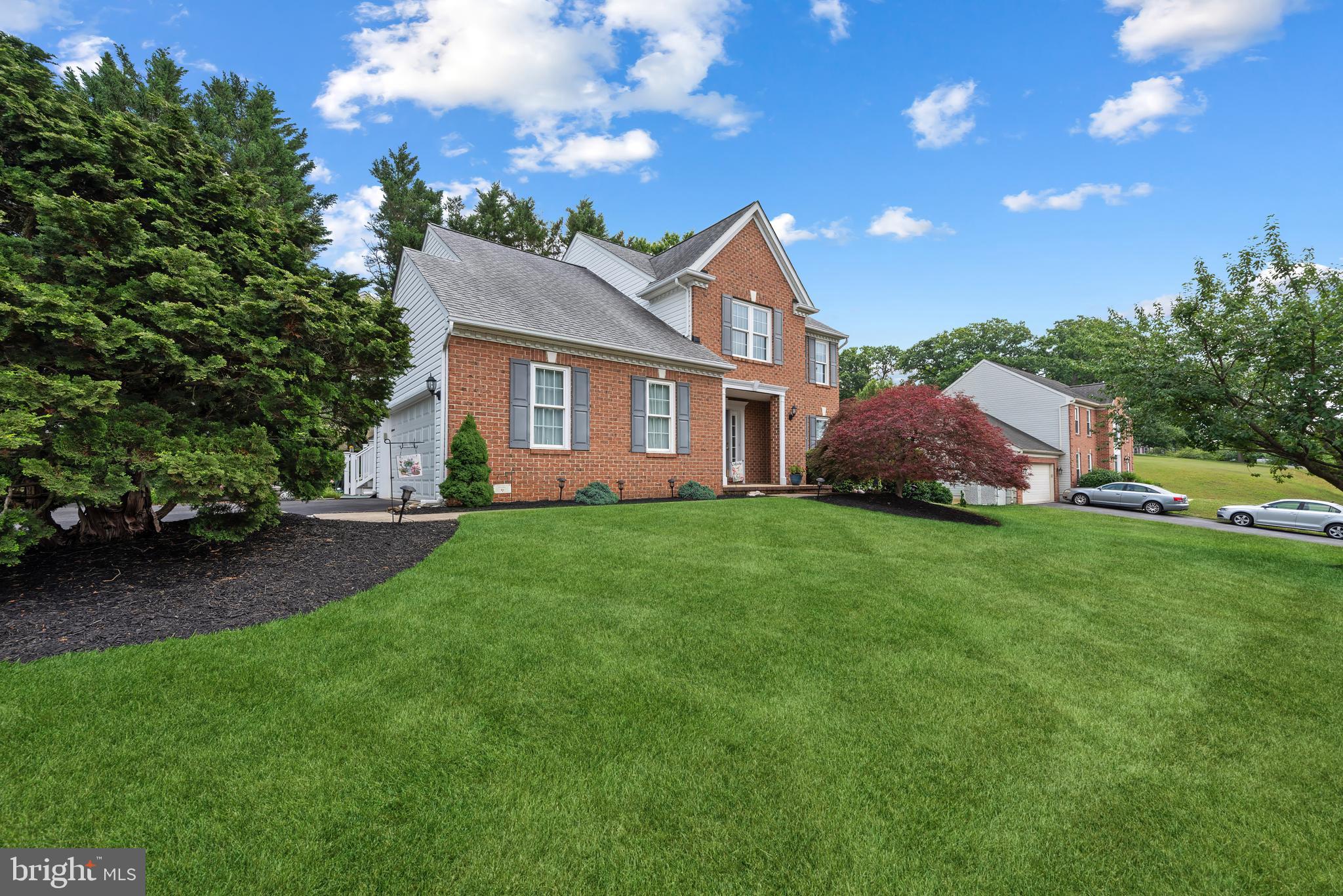 EDGEWOOD - Residential