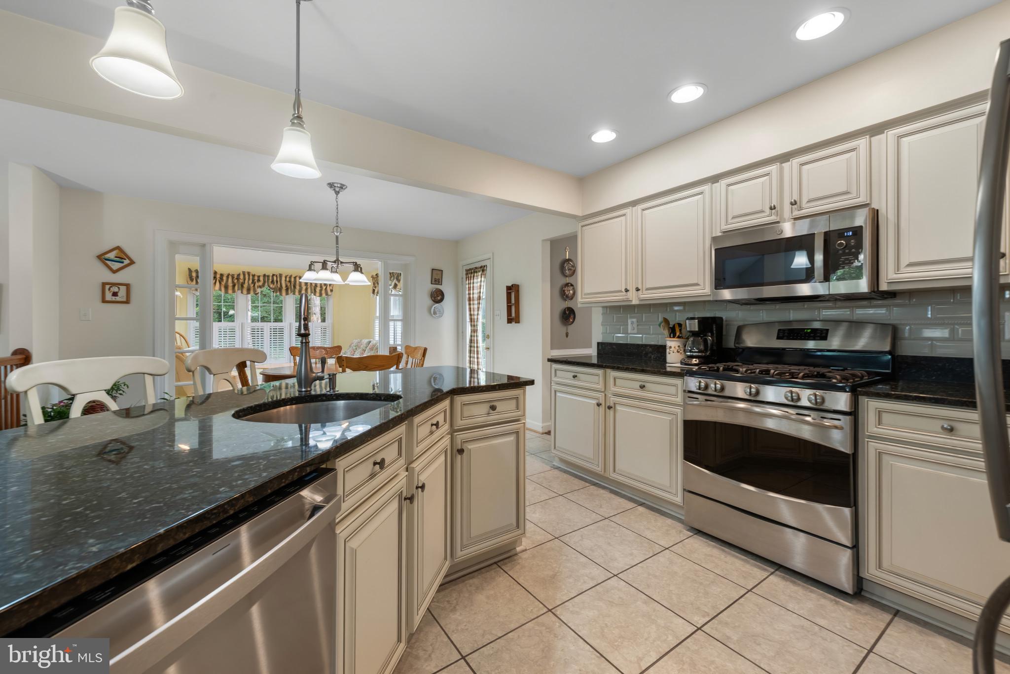 EDGEWOOD - Residential