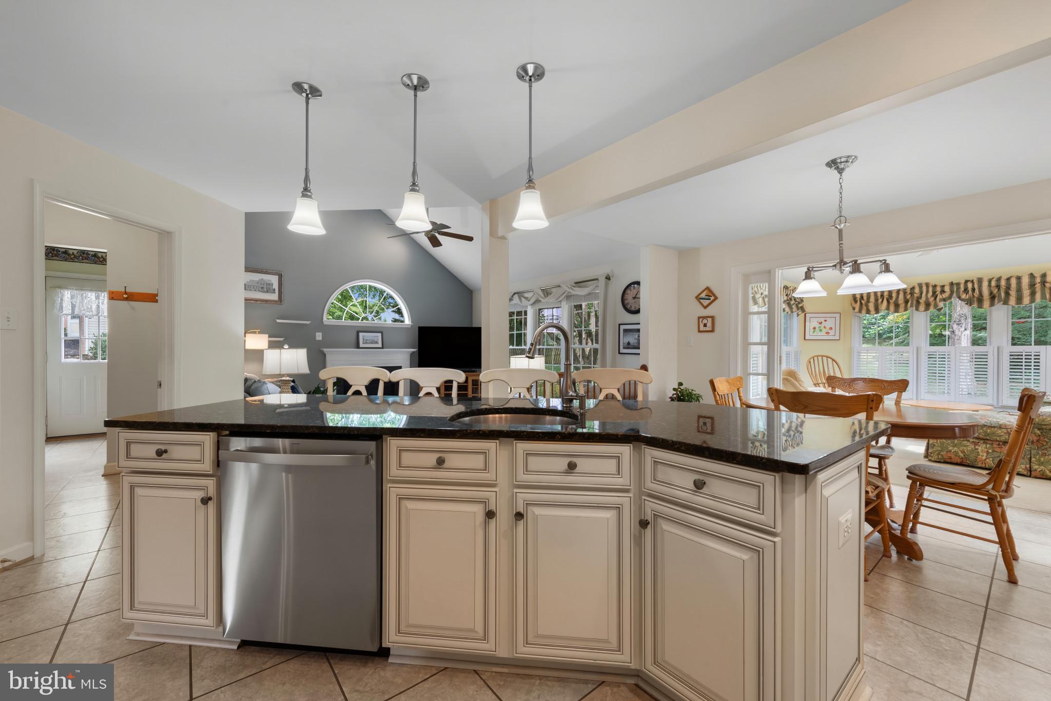 EDGEWOOD - Residential