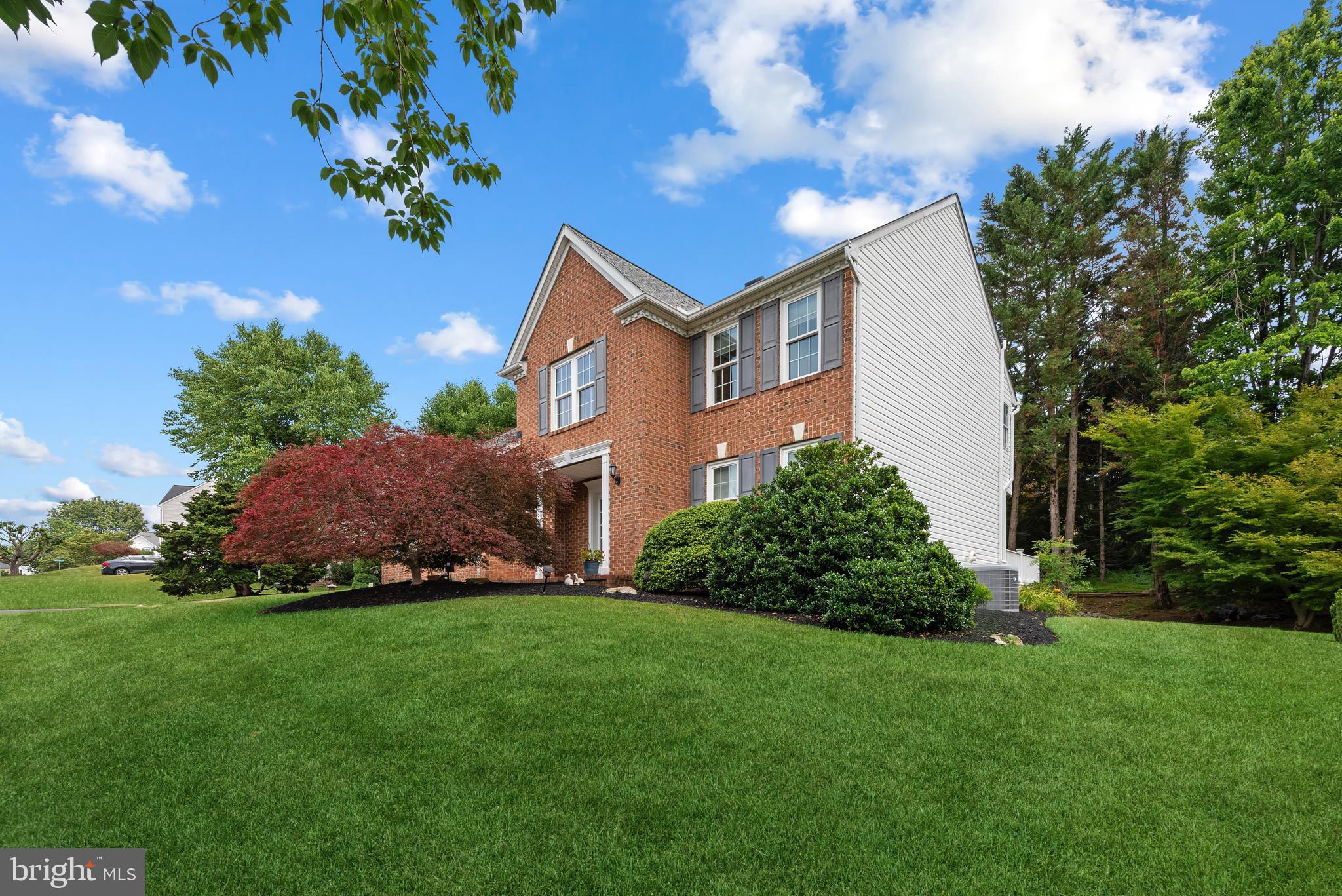 EDGEWOOD - Residential