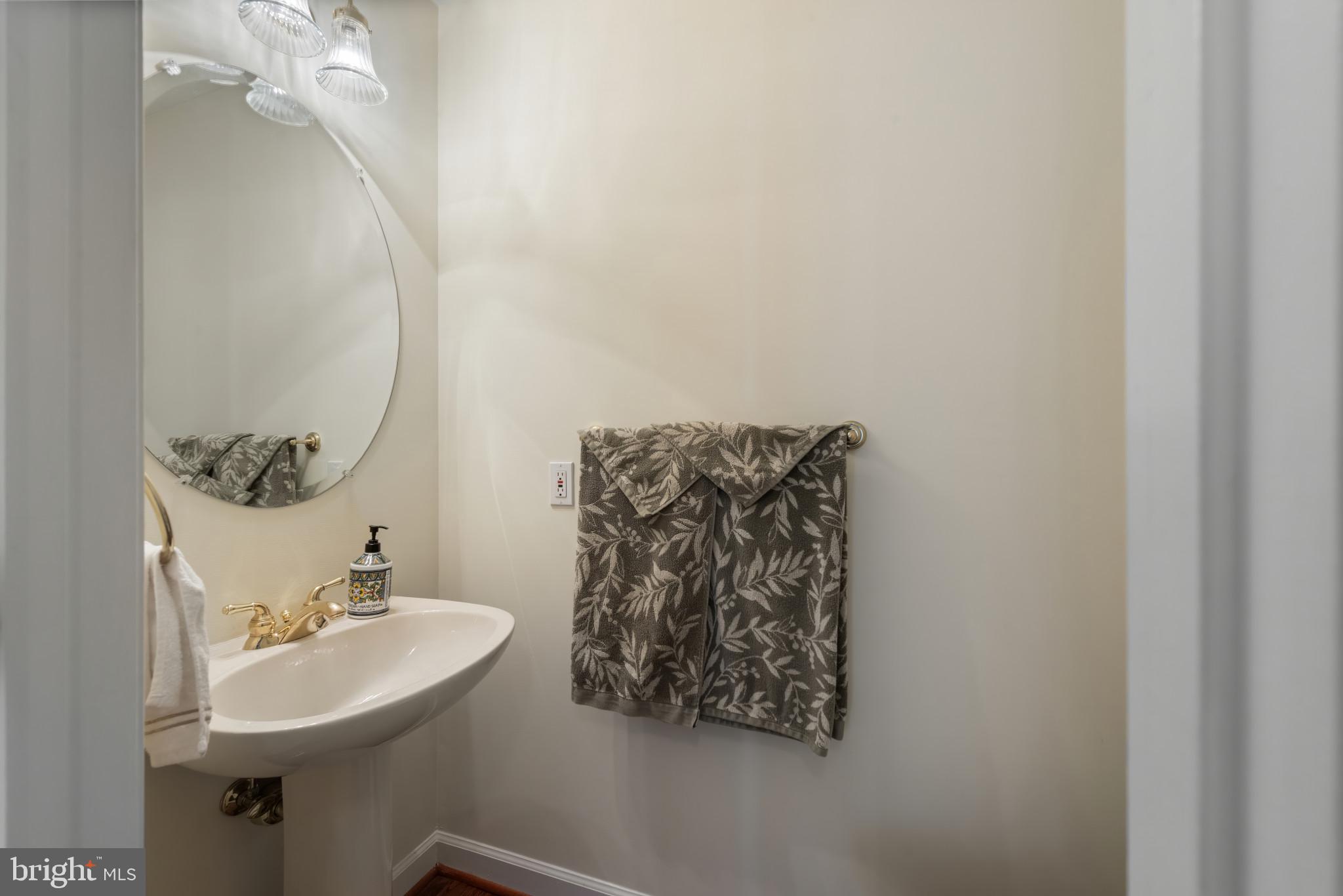EDGEWOOD - Residential