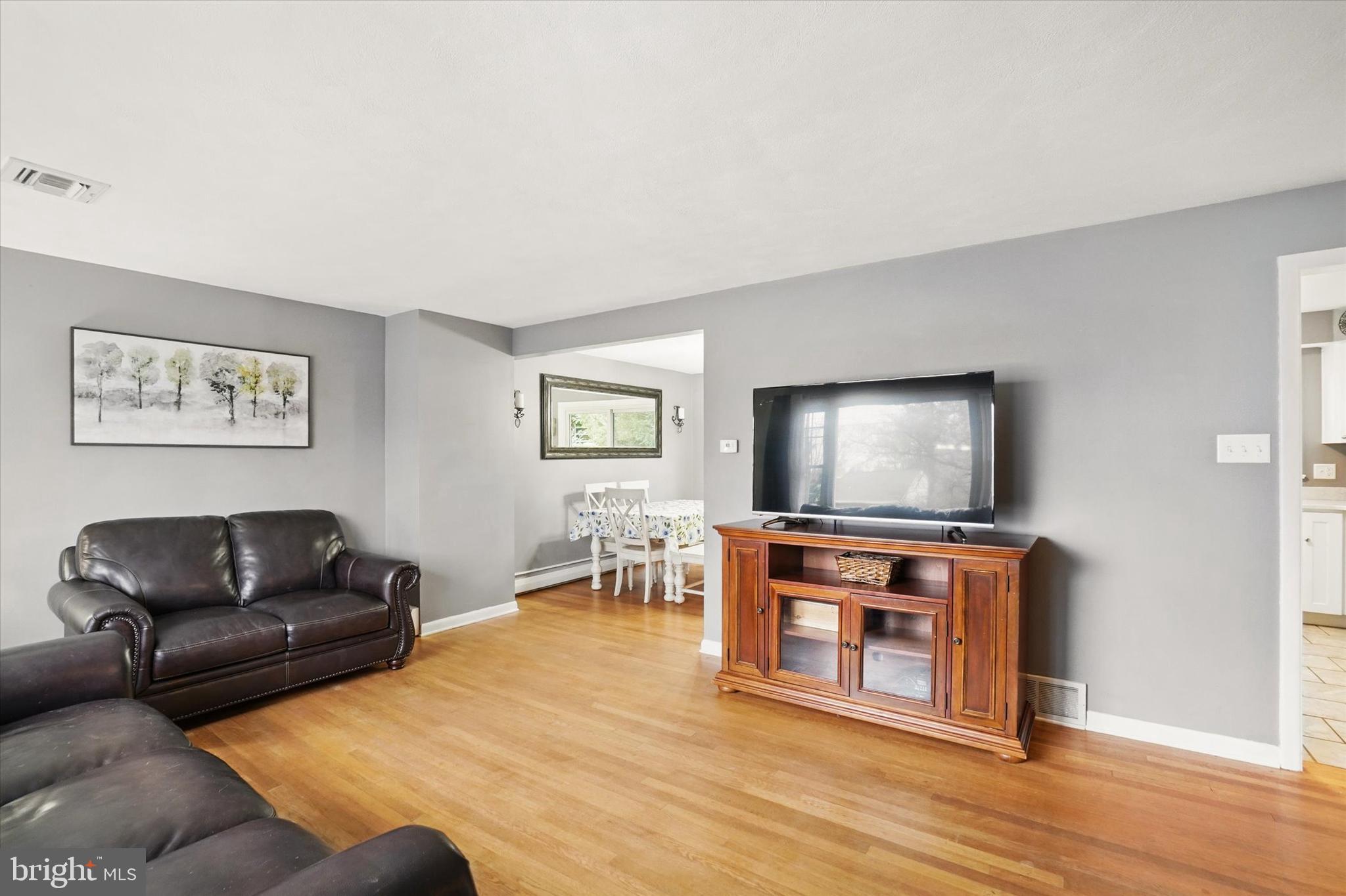 ARLINGTON PARK - Residential