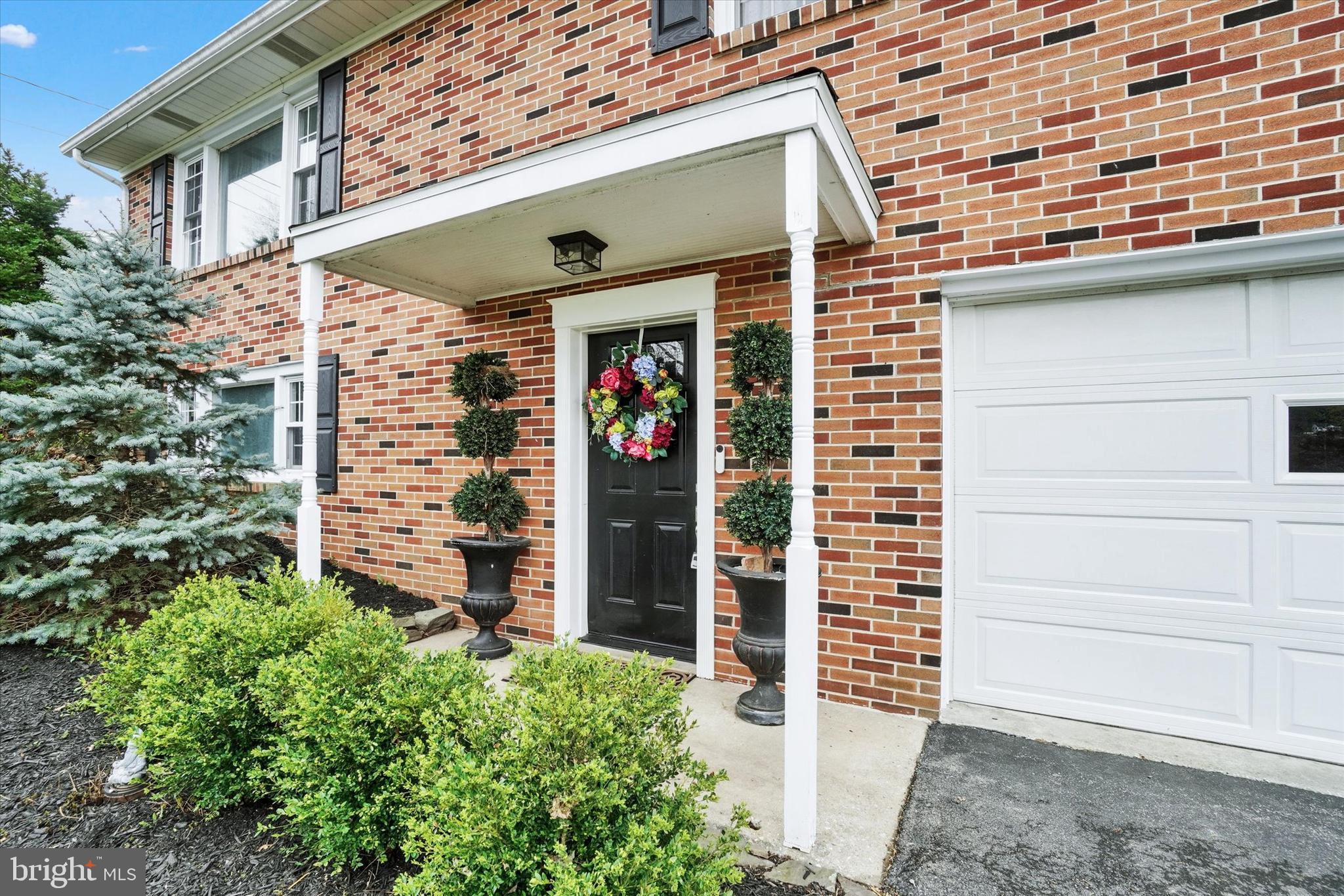ARLINGTON PARK - Residential