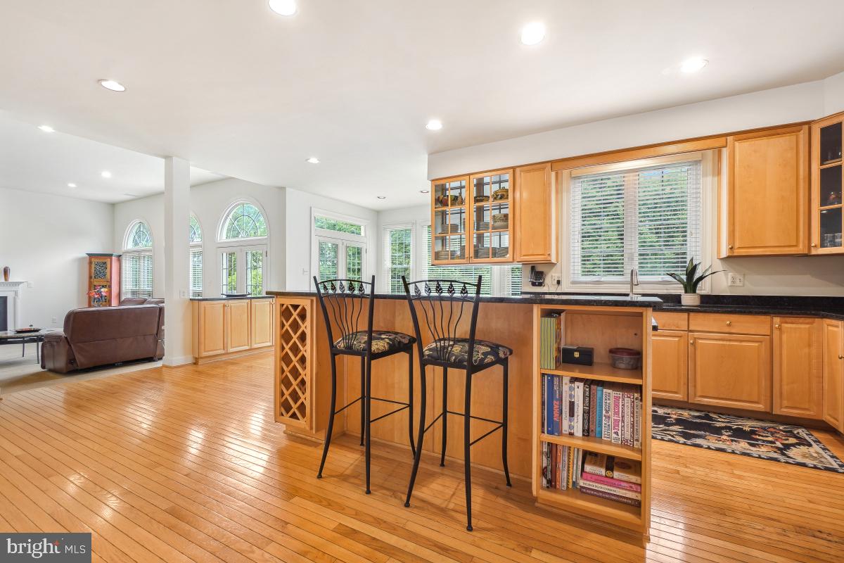 POTOMAC REGENCY - Residential