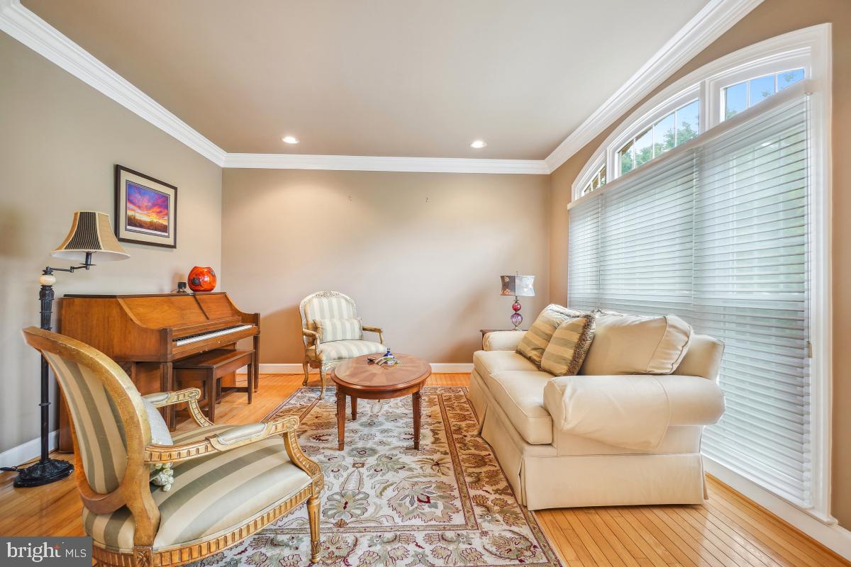 POTOMAC REGENCY - Residential