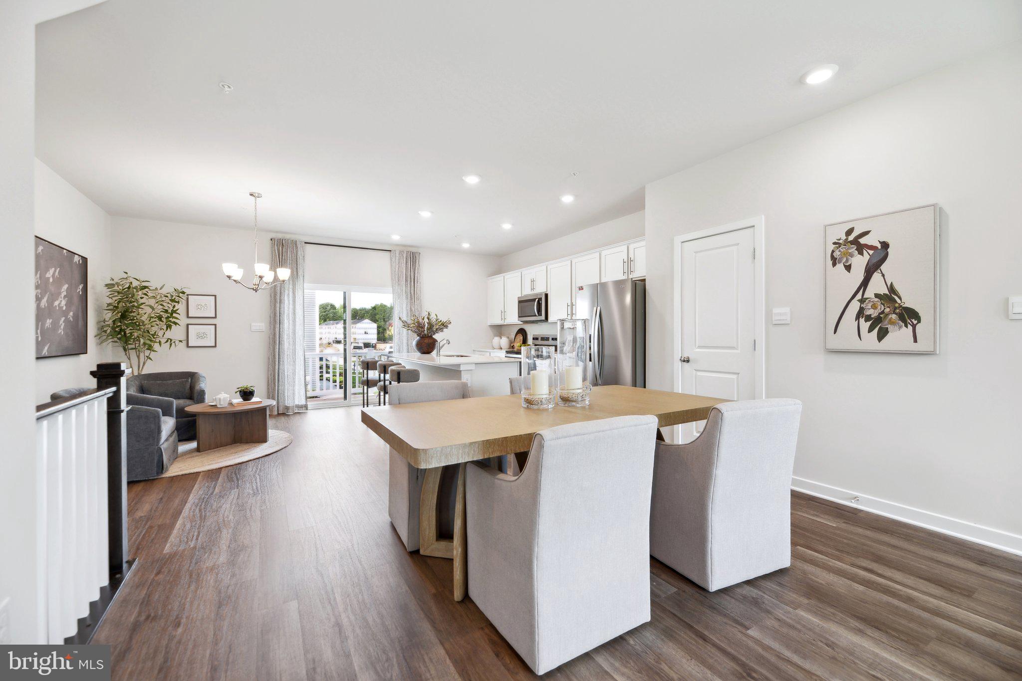 RIVERPOINTE - Residential