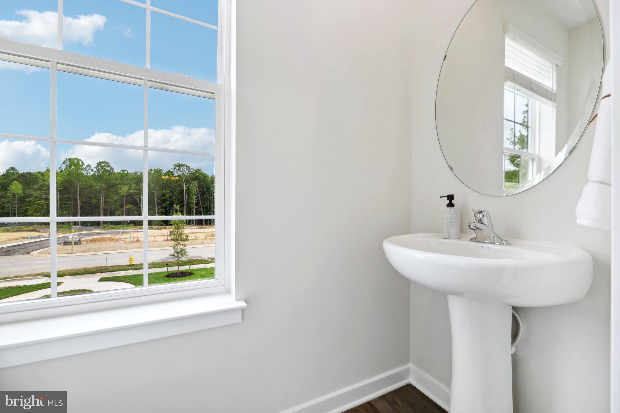 RIVERPOINTE - Residential