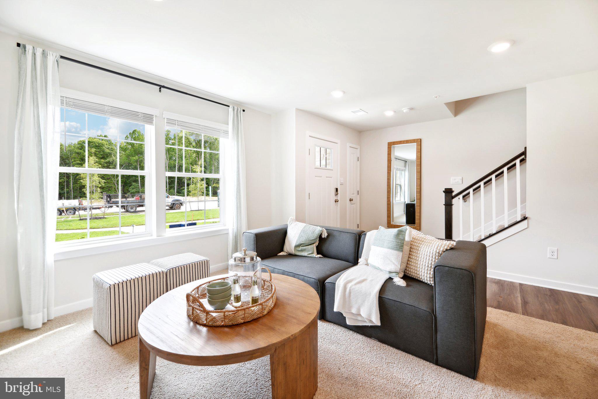 RIVERPOINTE - Residential