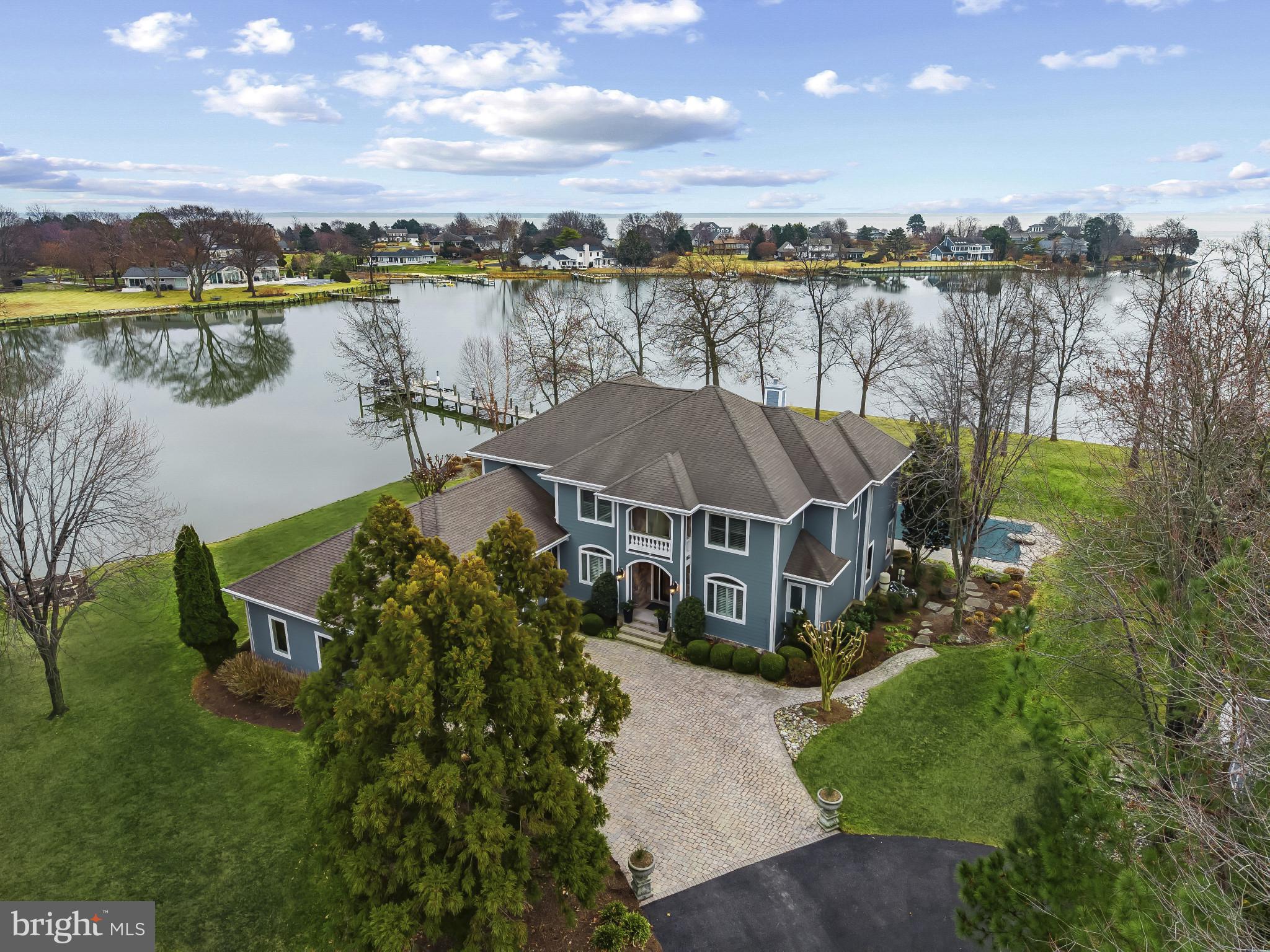 COVE CREEK CLUB - Residential