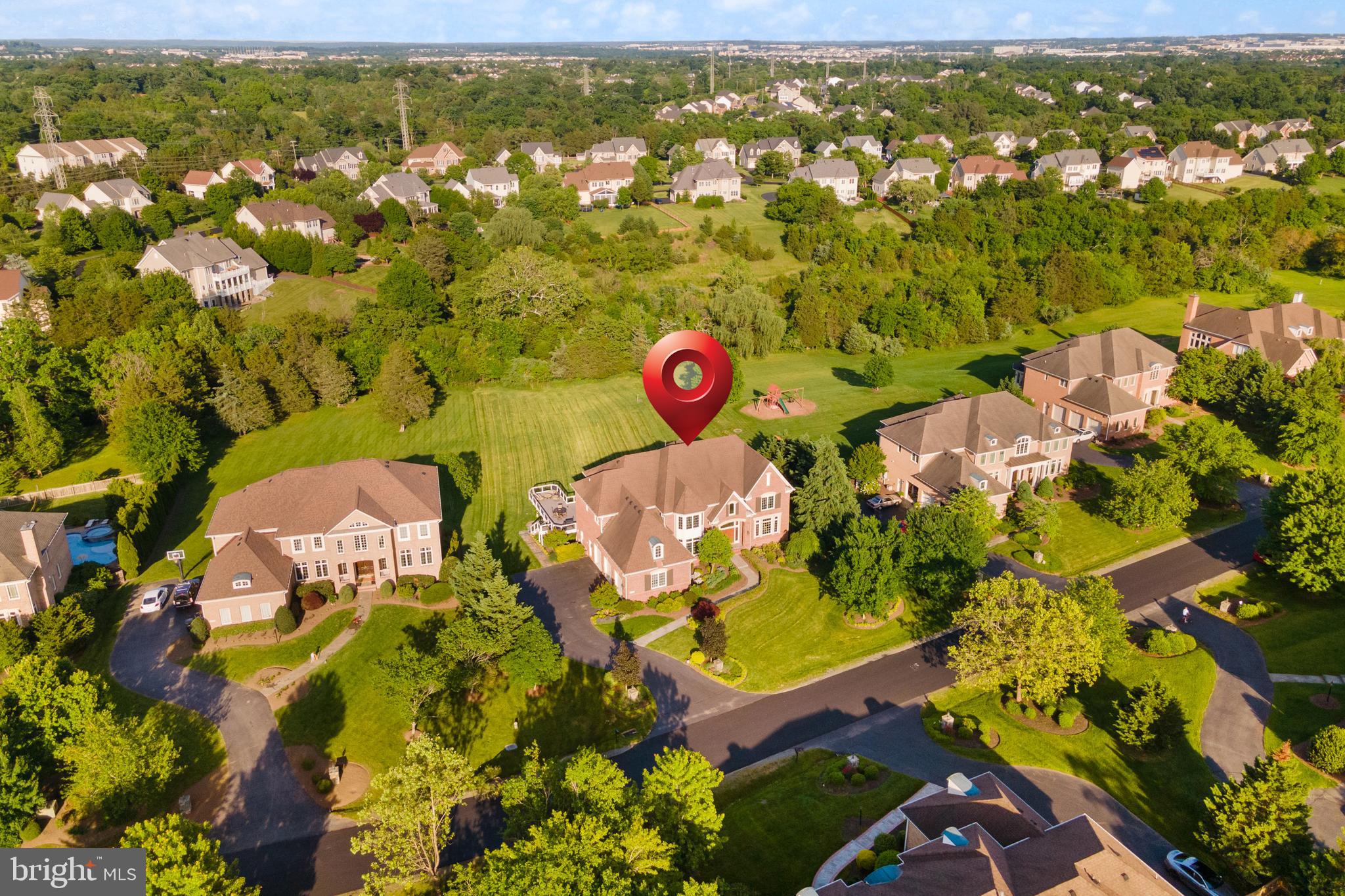 ASHBURN FARM - Residential