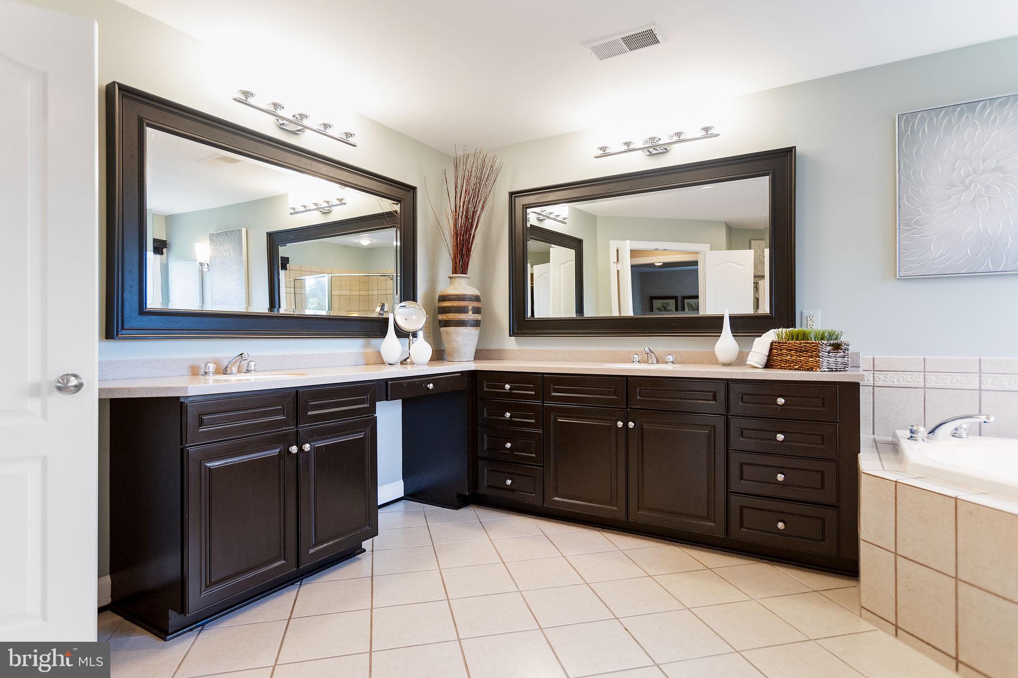 ASHBURN FARM - Residential