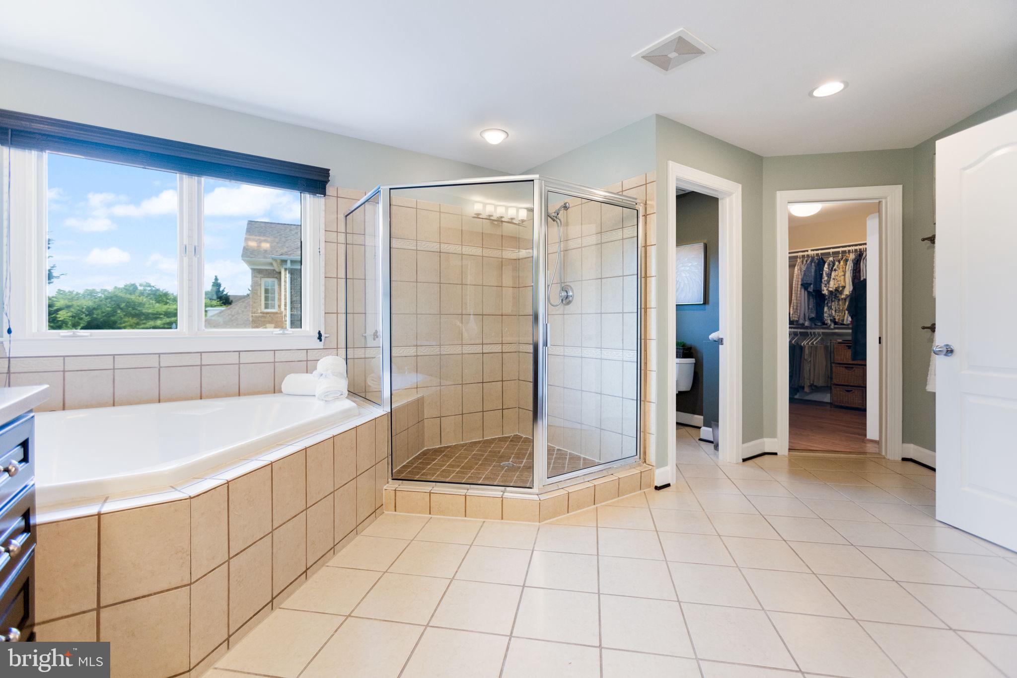 ASHBURN FARM - Residential