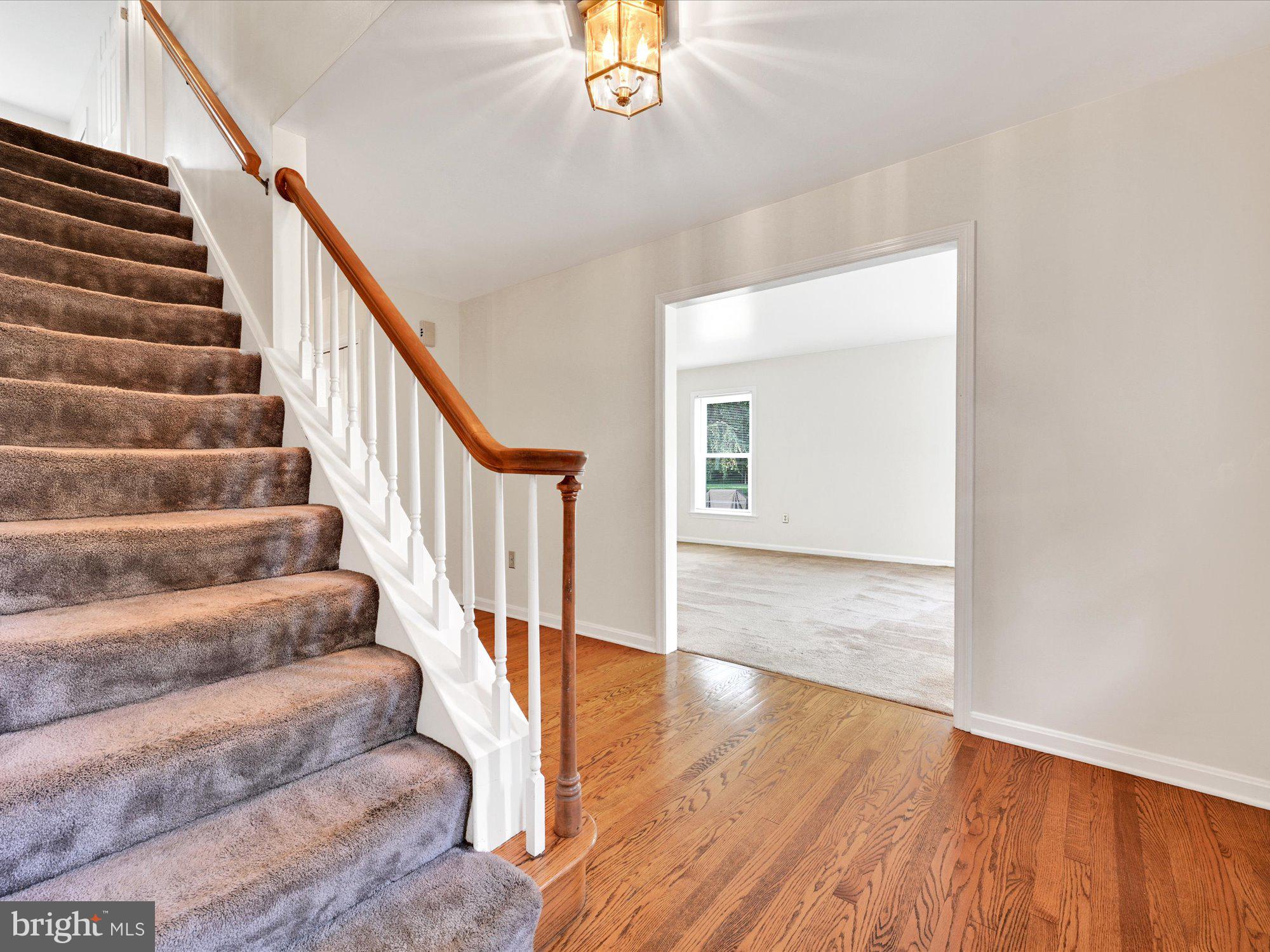 FOXSHIRE - Residential