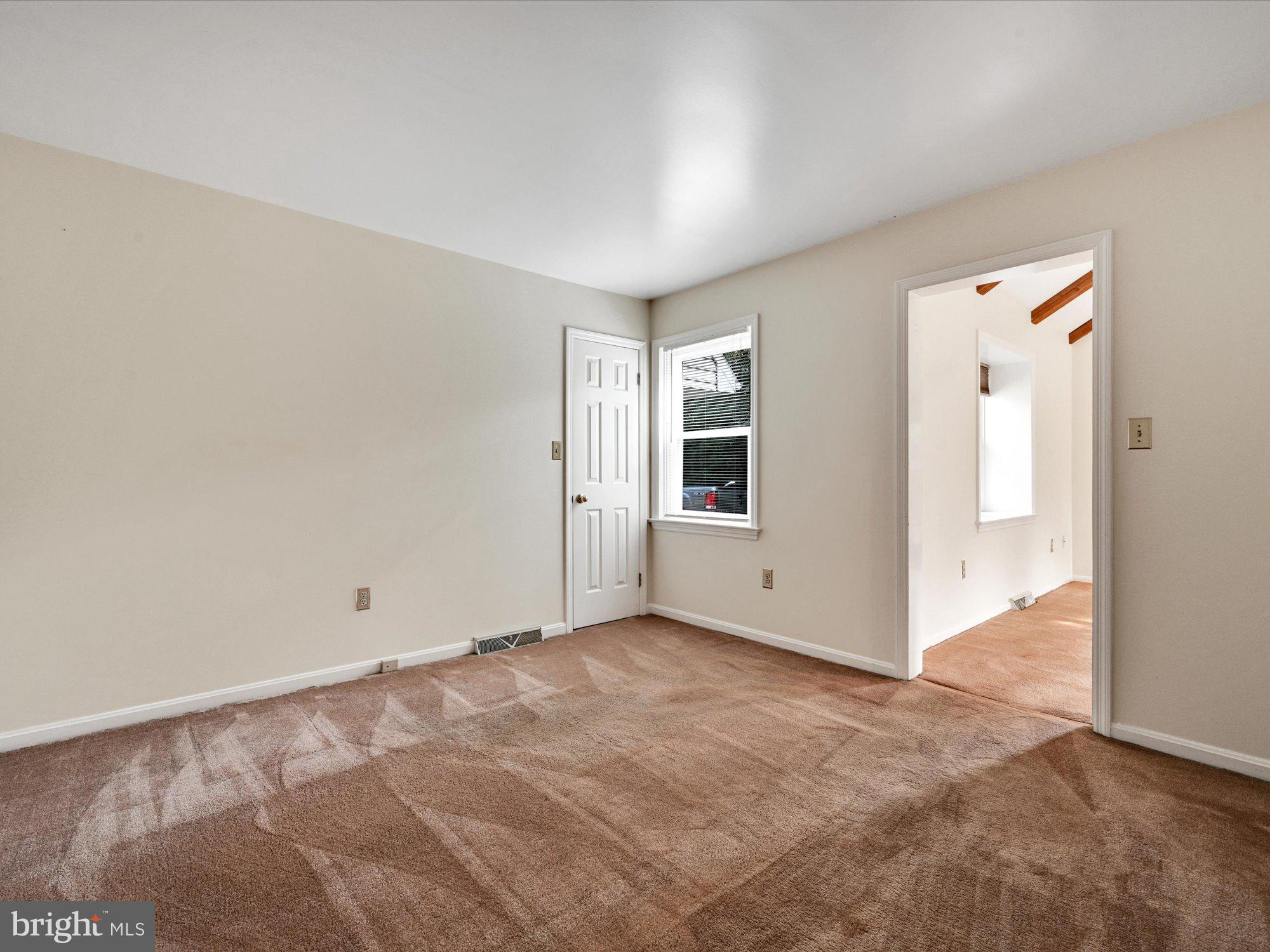FOXSHIRE - Residential