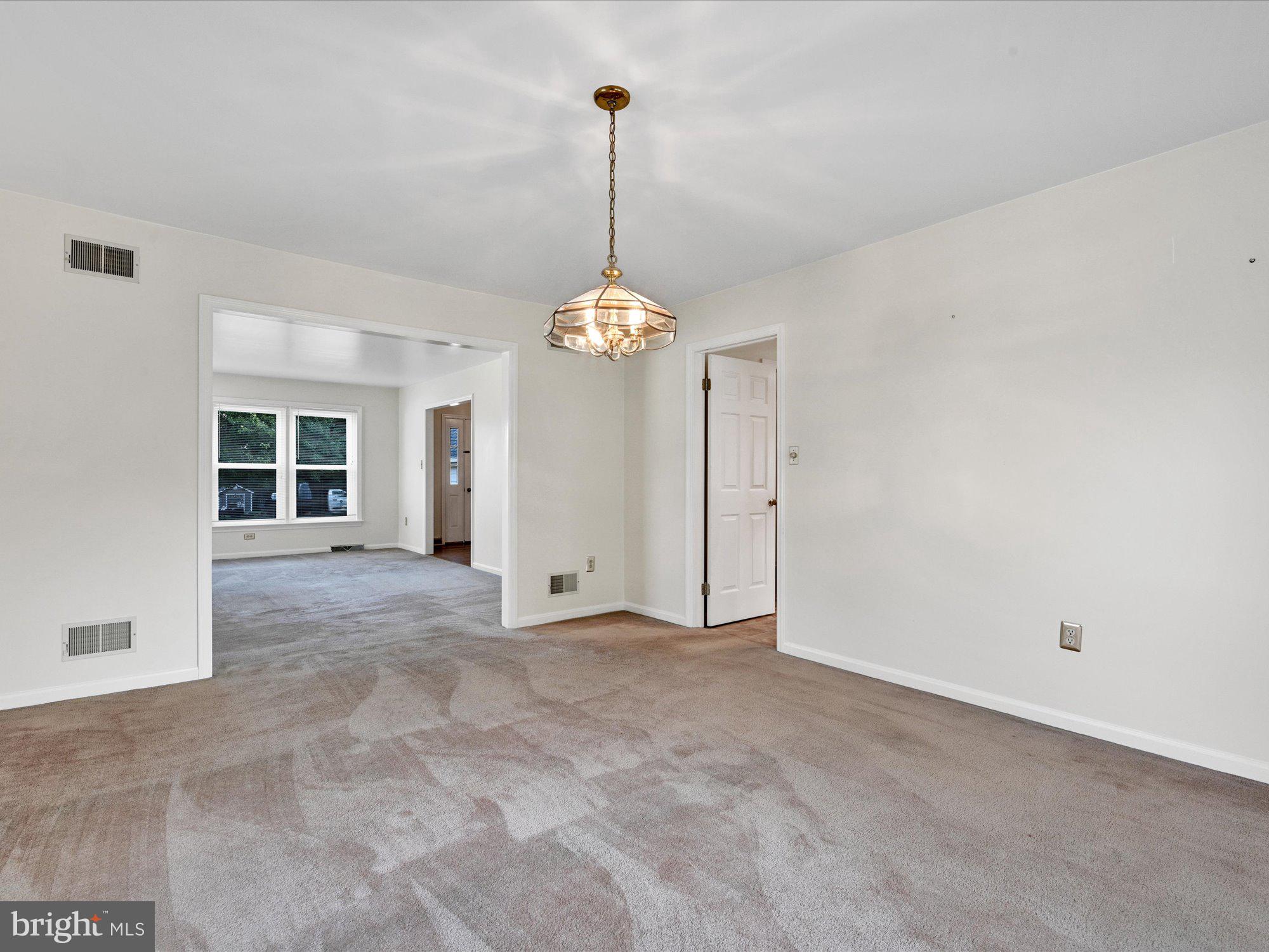 FOXSHIRE - Residential