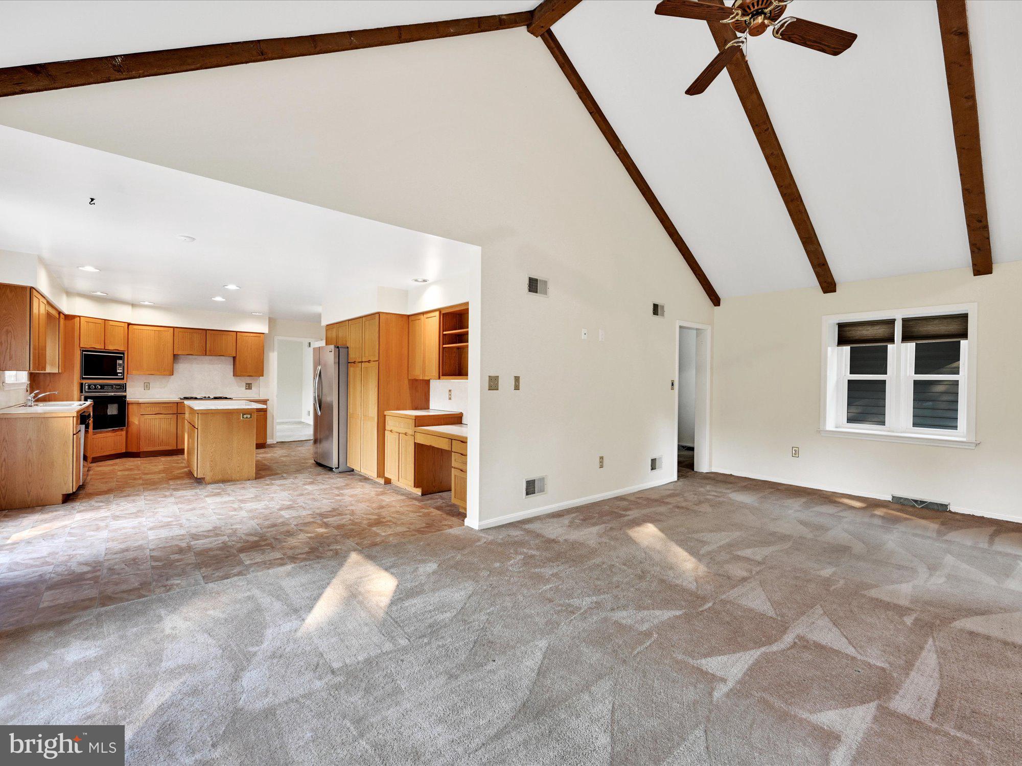FOXSHIRE - Residential