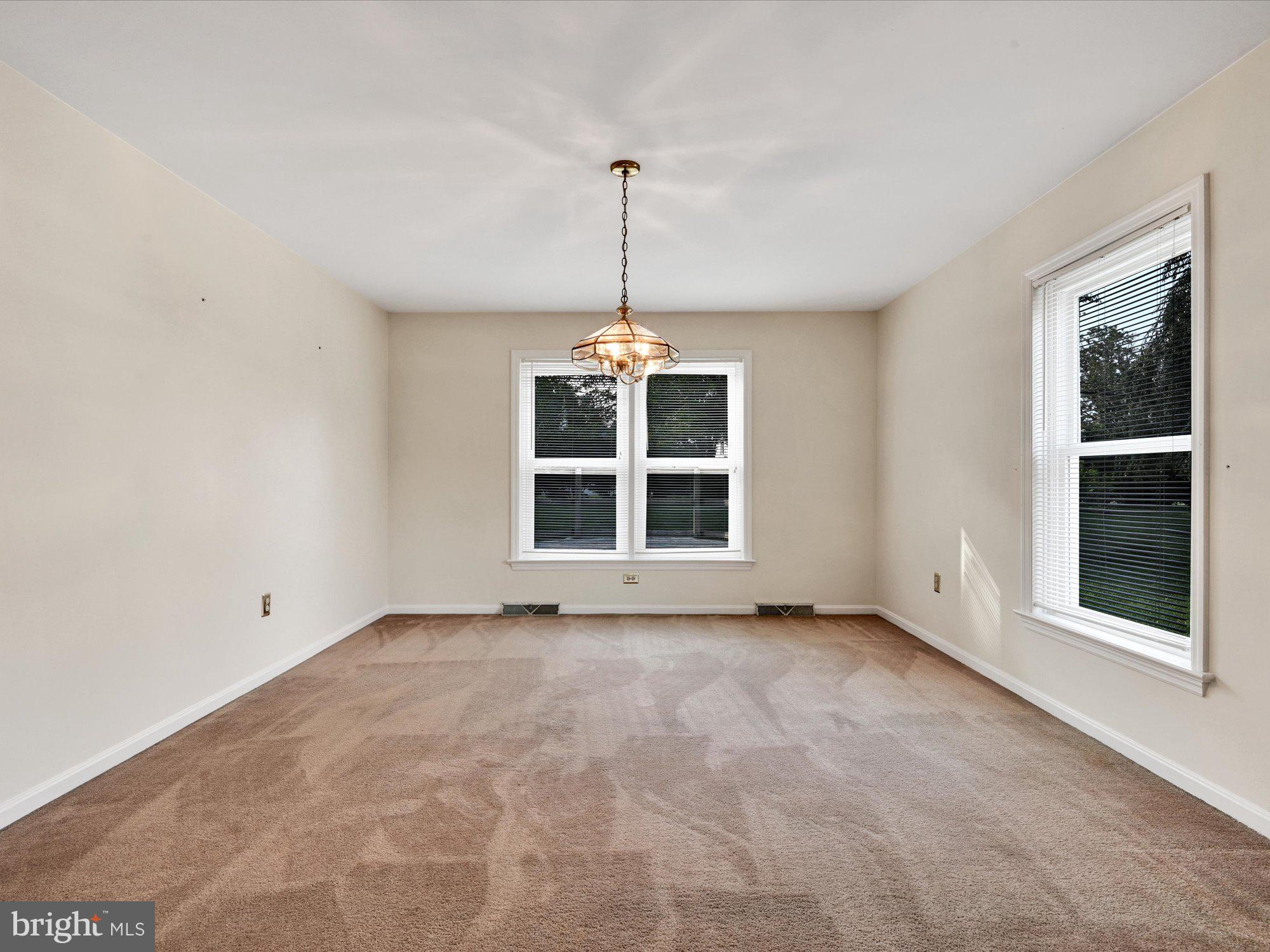 FOXSHIRE - Residential