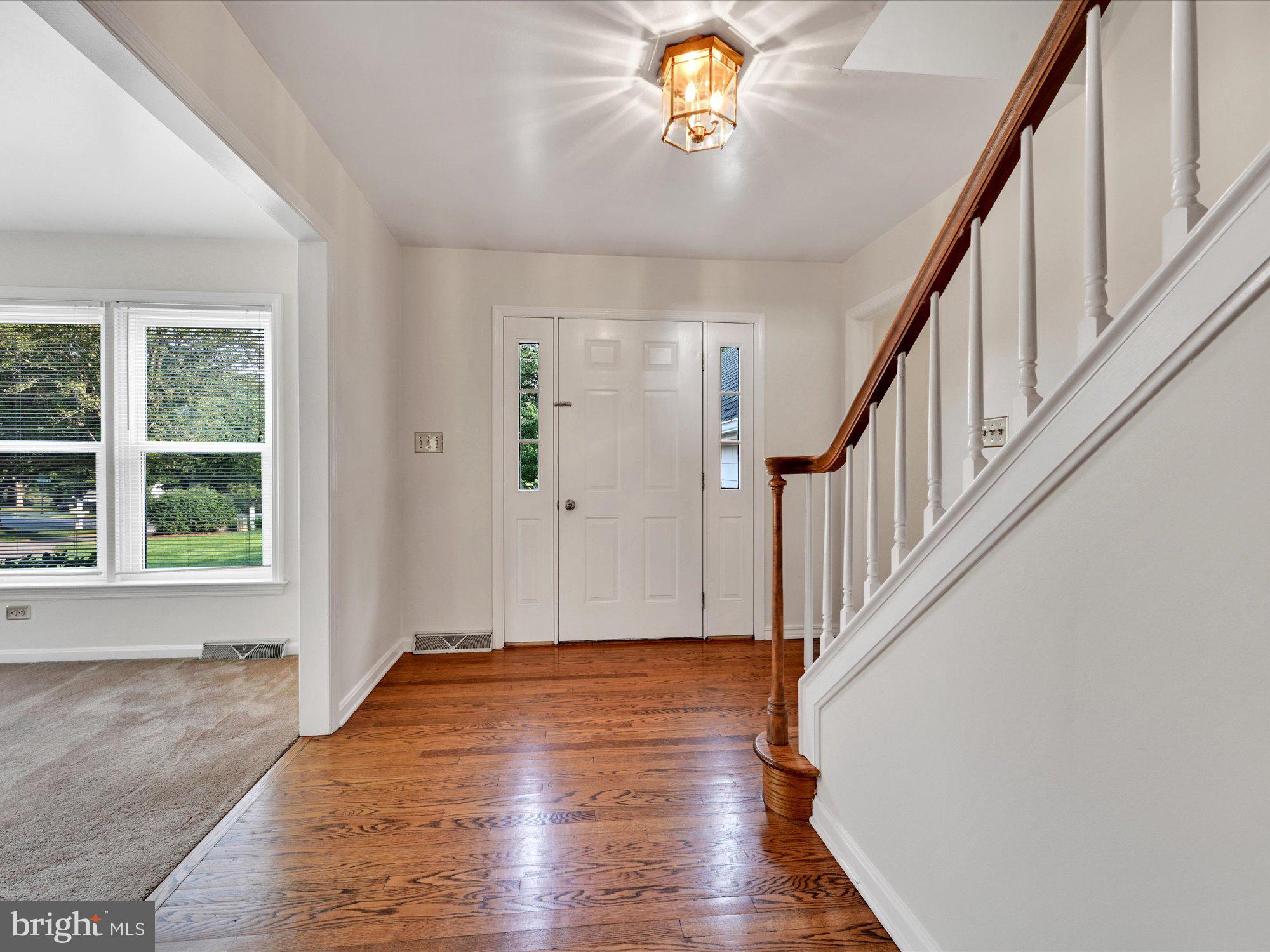 FOXSHIRE - Residential
