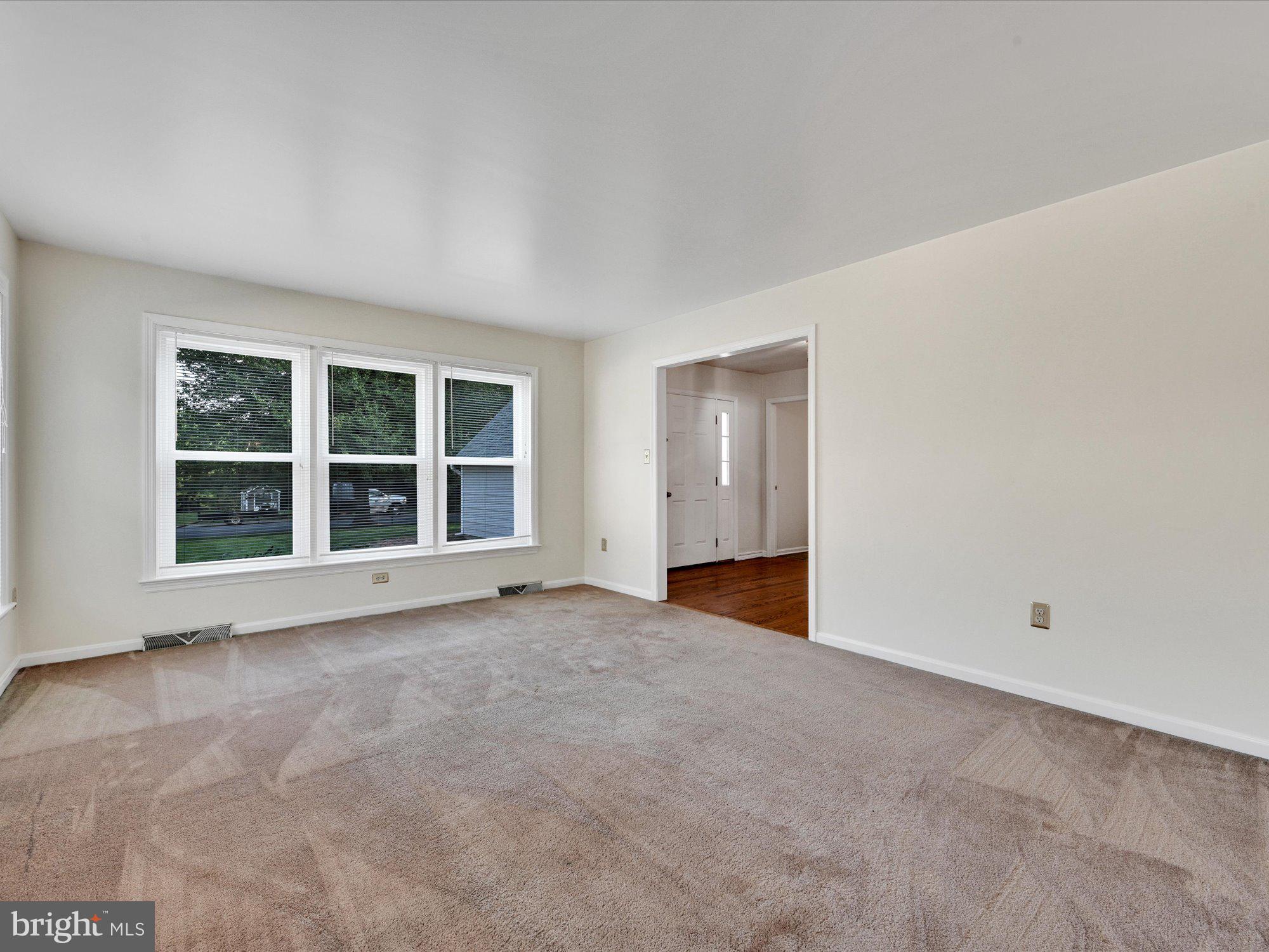 FOXSHIRE - Residential