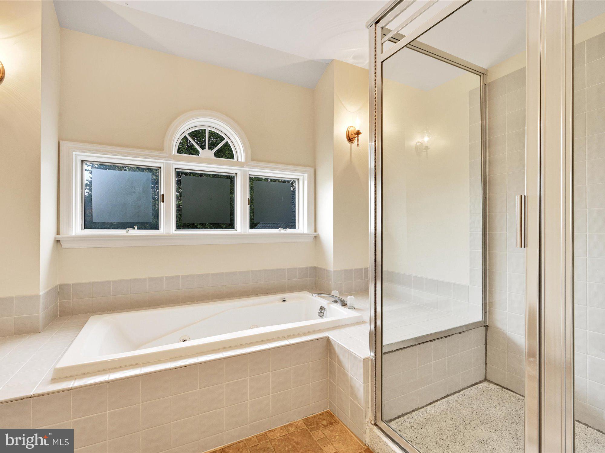 FOXSHIRE - Residential