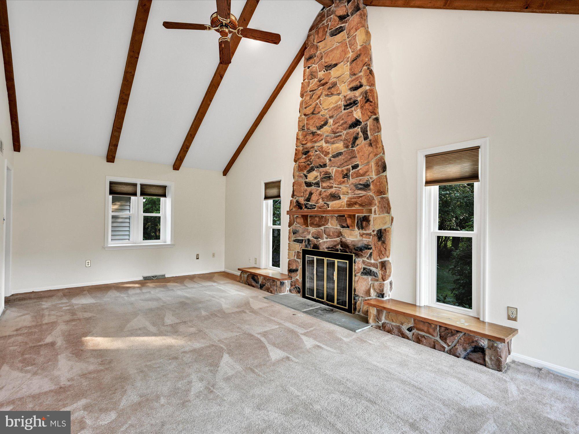 FOXSHIRE - Residential