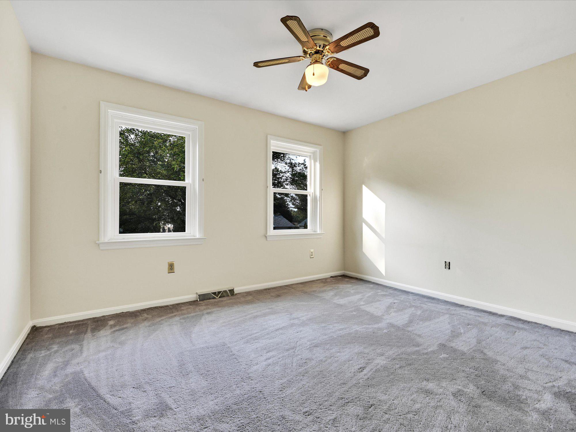 FOXSHIRE - Residential
