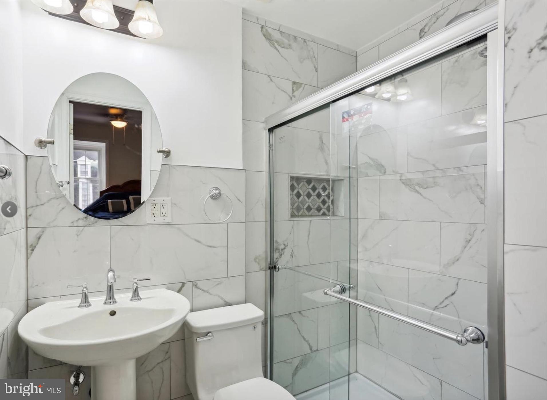 DIAMOND FARM - Residential Lease