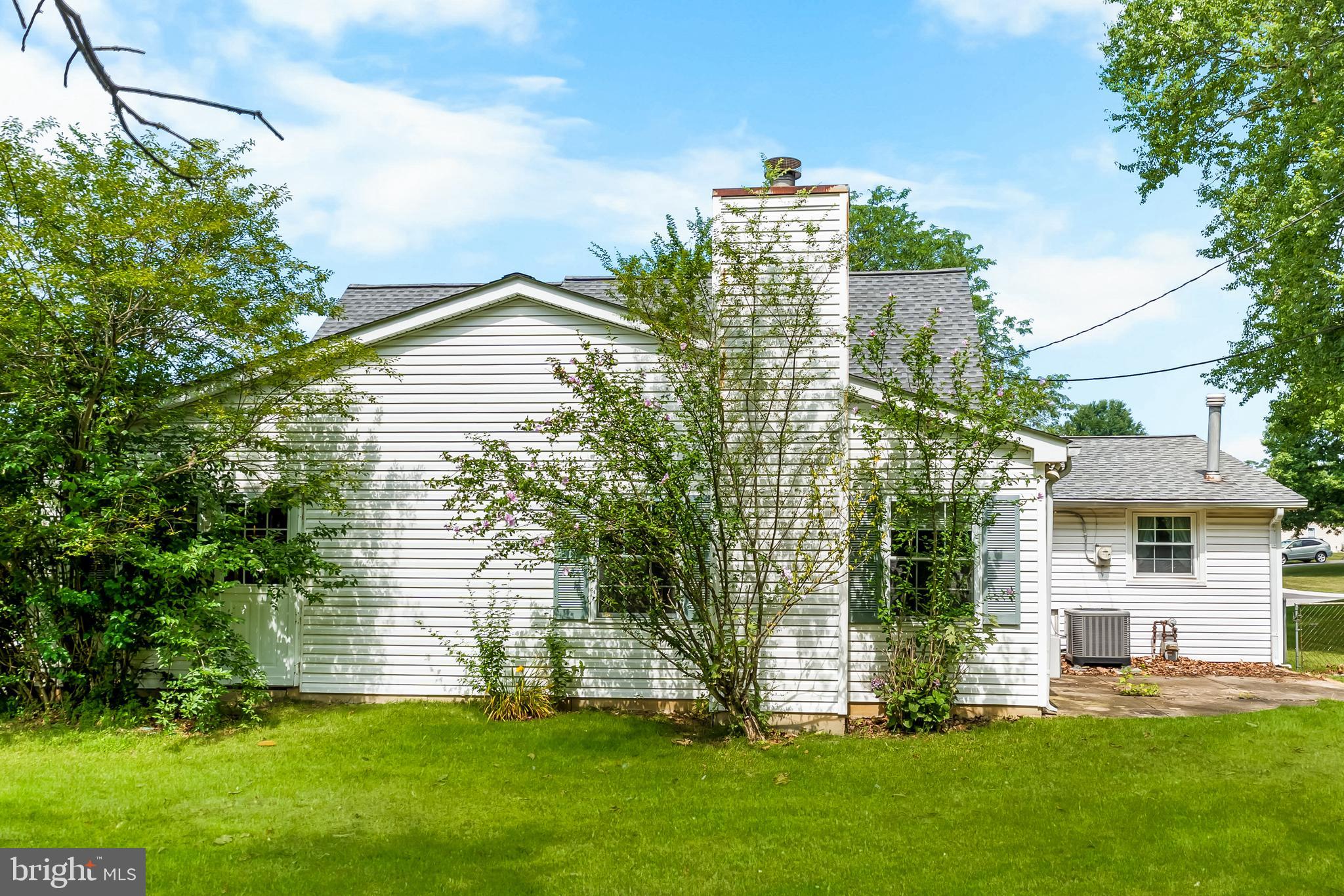 FOXHILL AT BELAIR - Residential