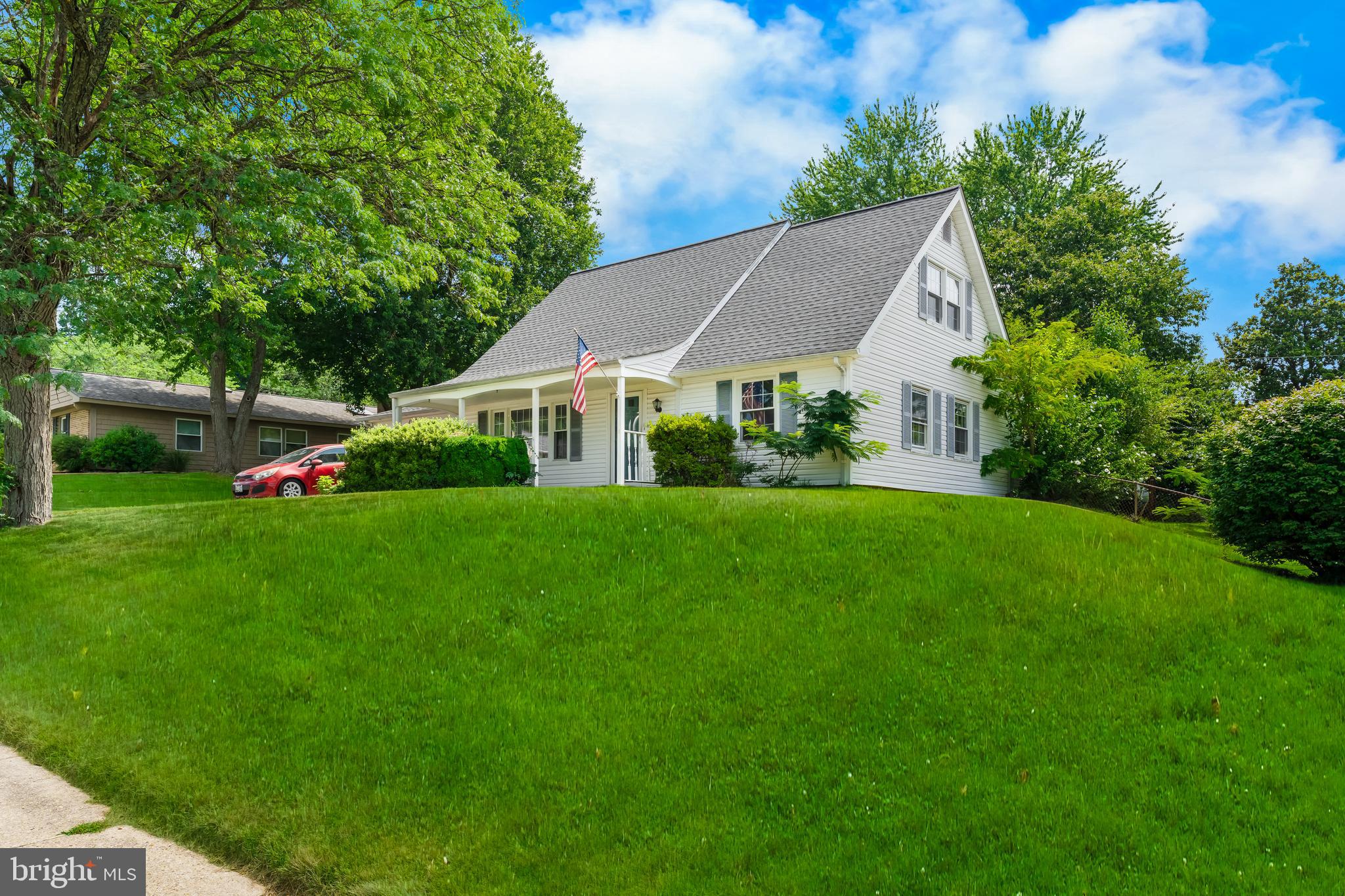FOXHILL AT BELAIR - Residential