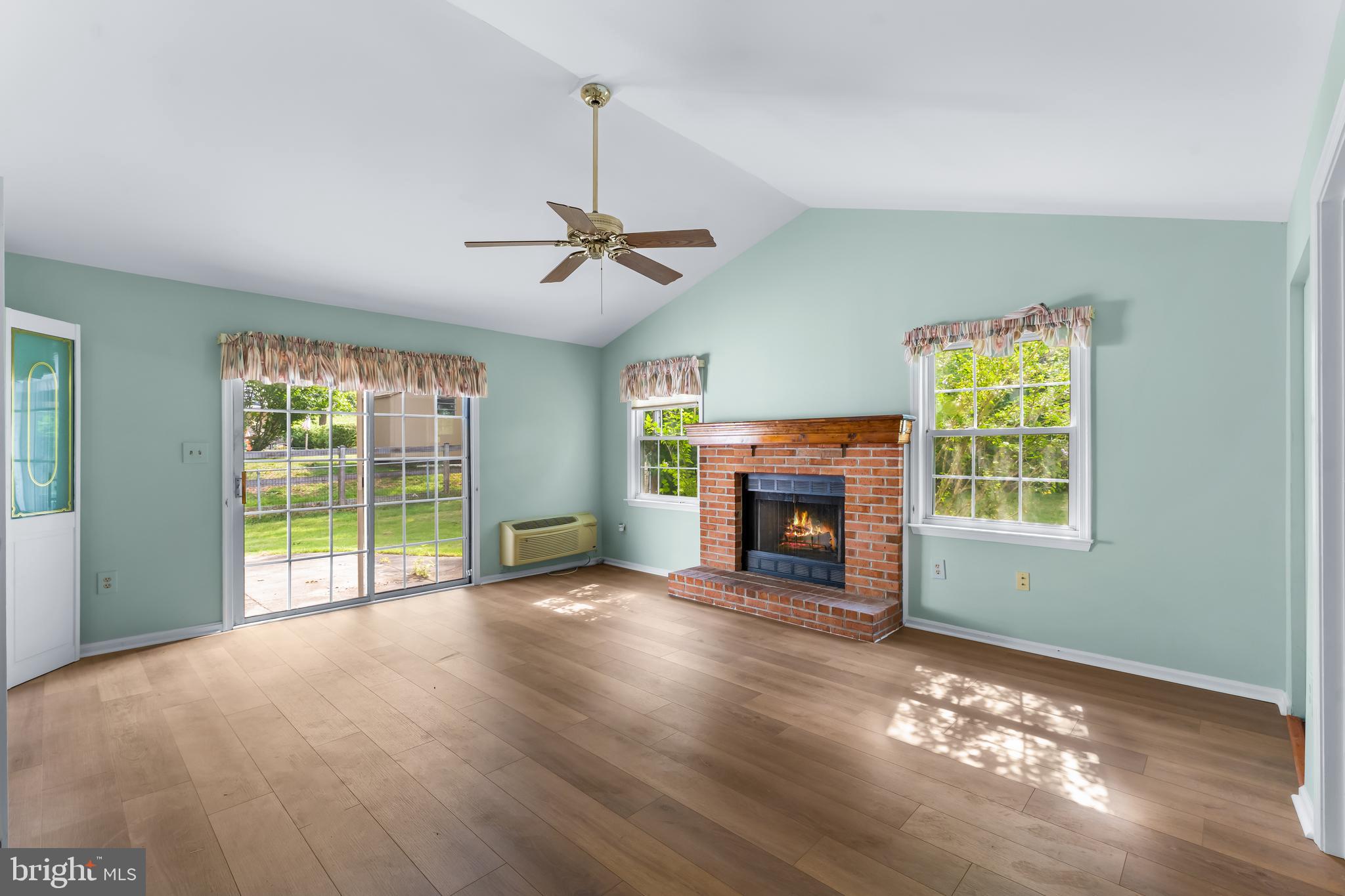 FOXHILL AT BELAIR - Residential