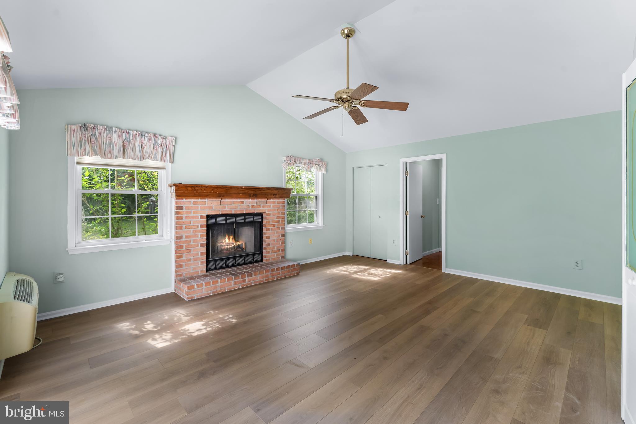 FOXHILL AT BELAIR - Residential