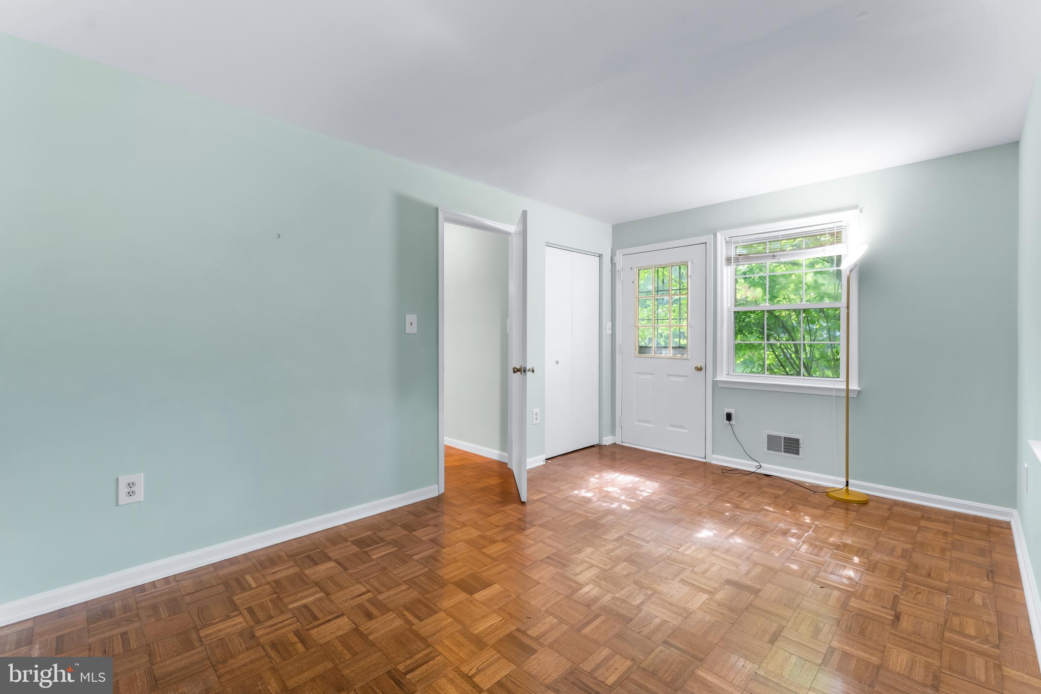 FOXHILL AT BELAIR - Residential
