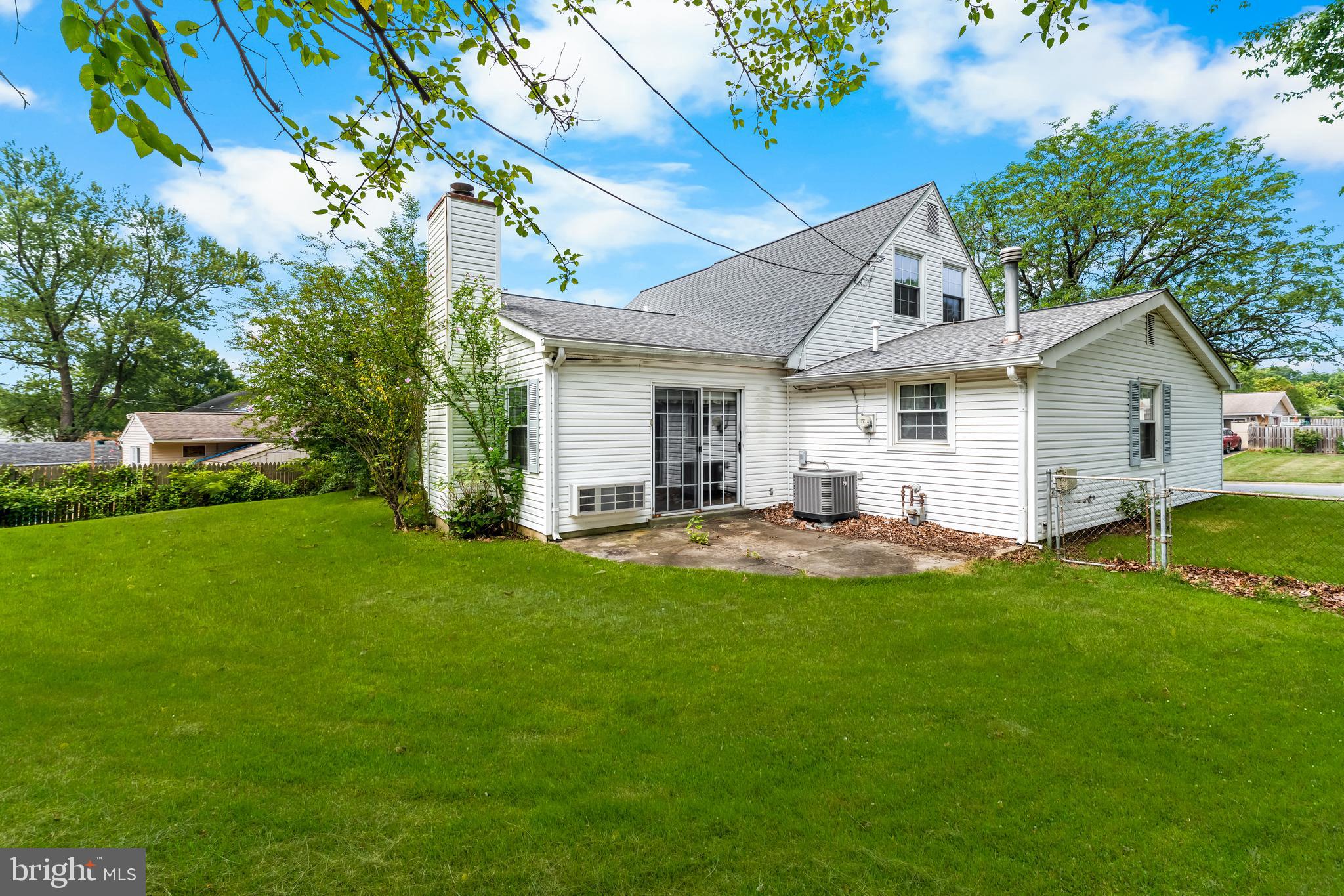 FOXHILL AT BELAIR - Residential