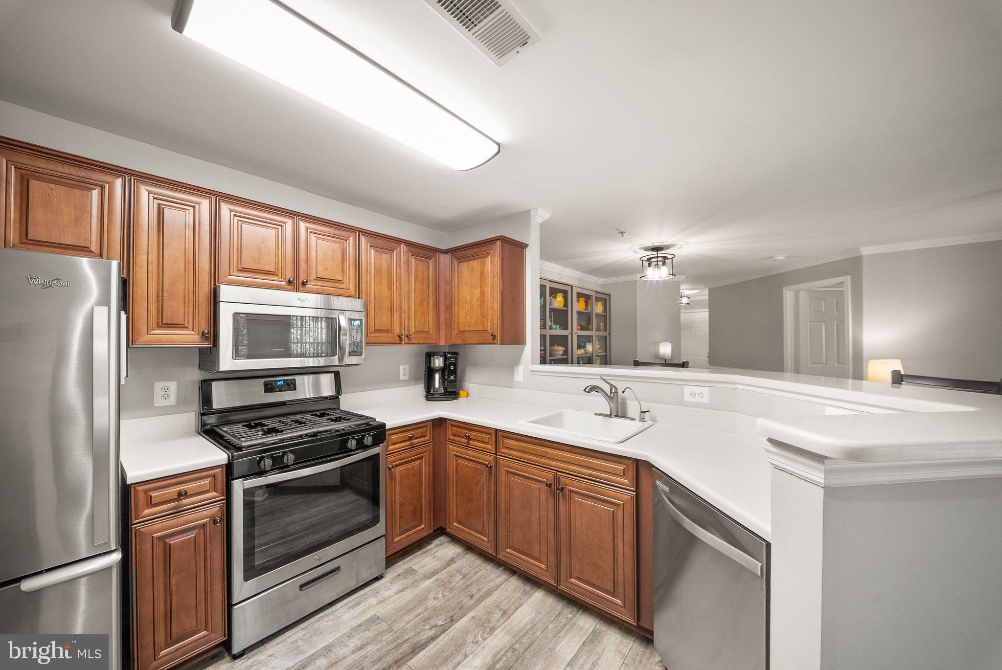 STRATFORD CONDOS - Residential
