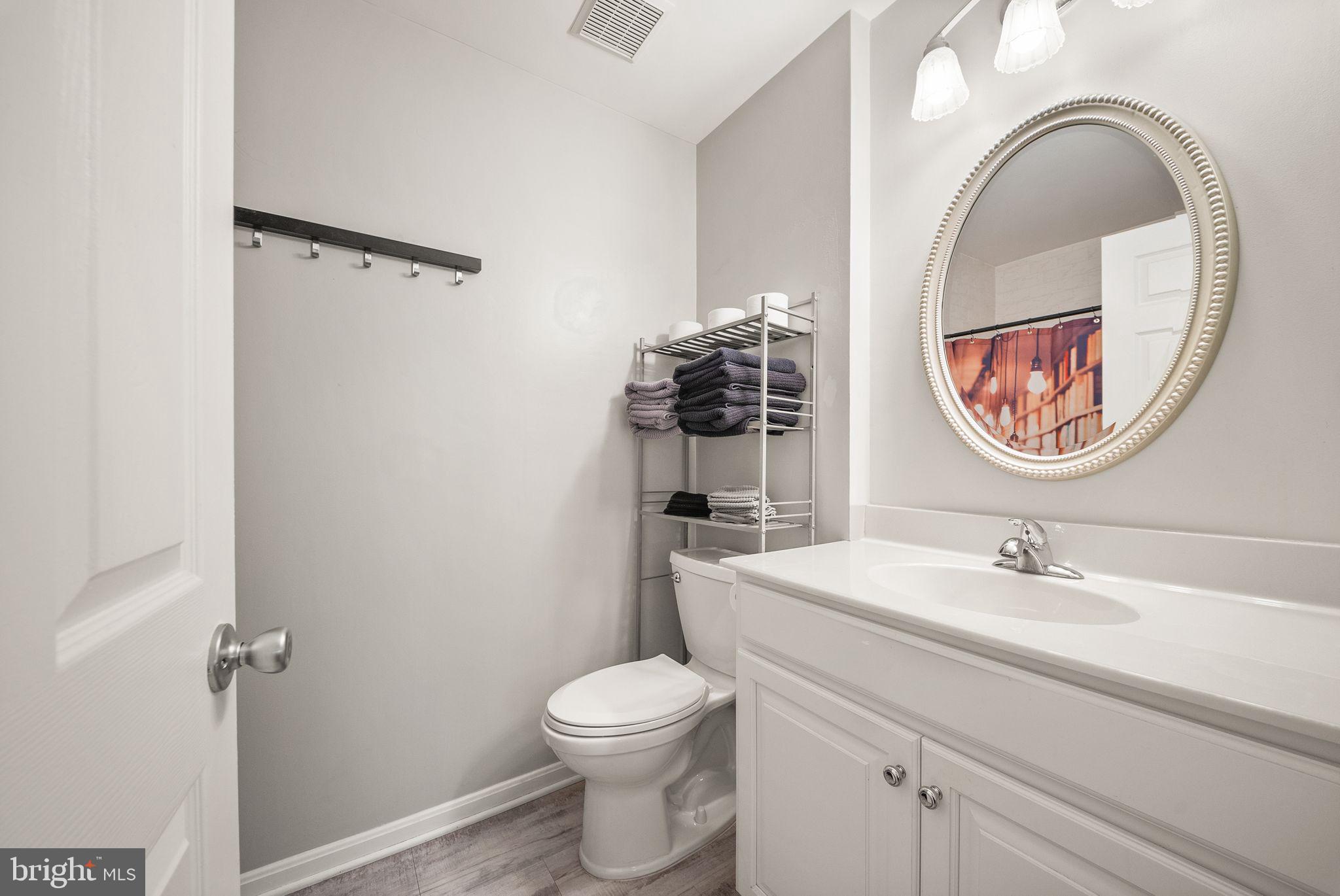 STRATFORD CONDOS - Residential