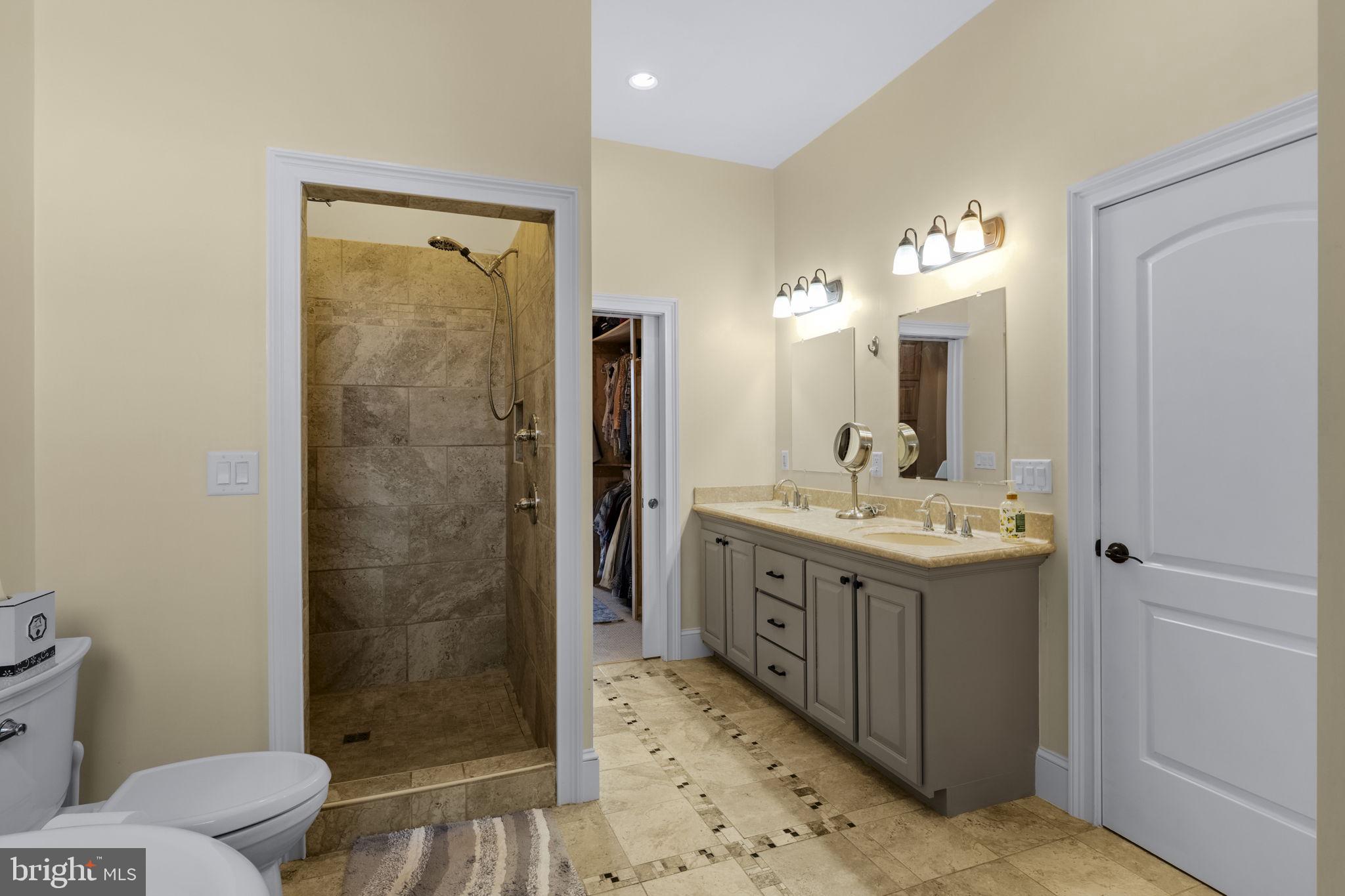 LANCASTER - Residential