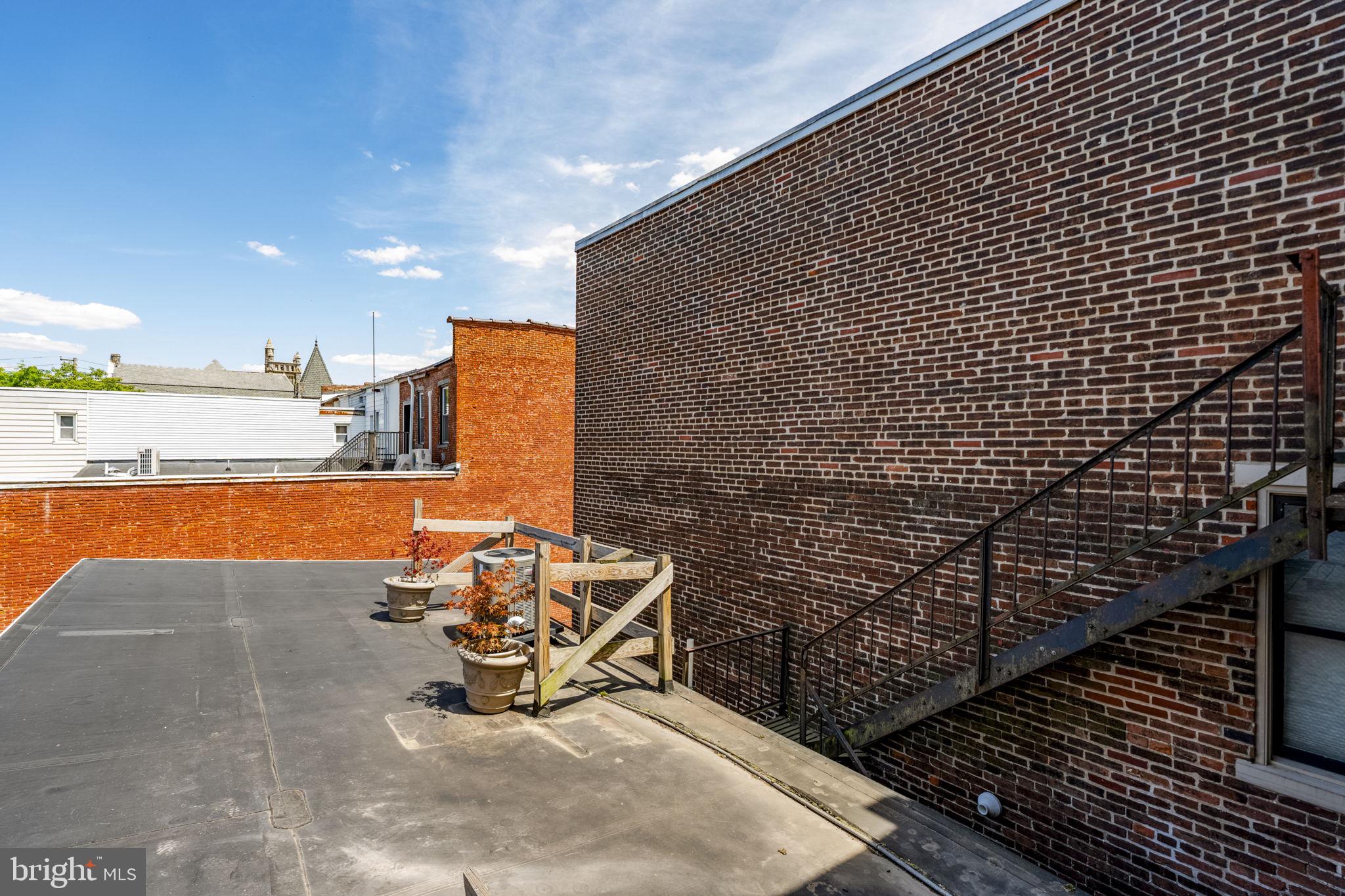 LANCASTER - Residential