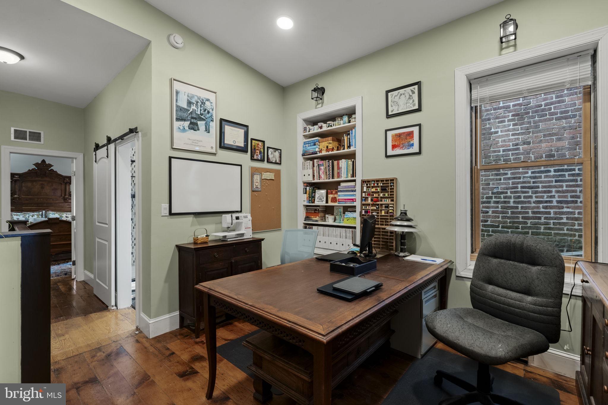 LANCASTER - Residential